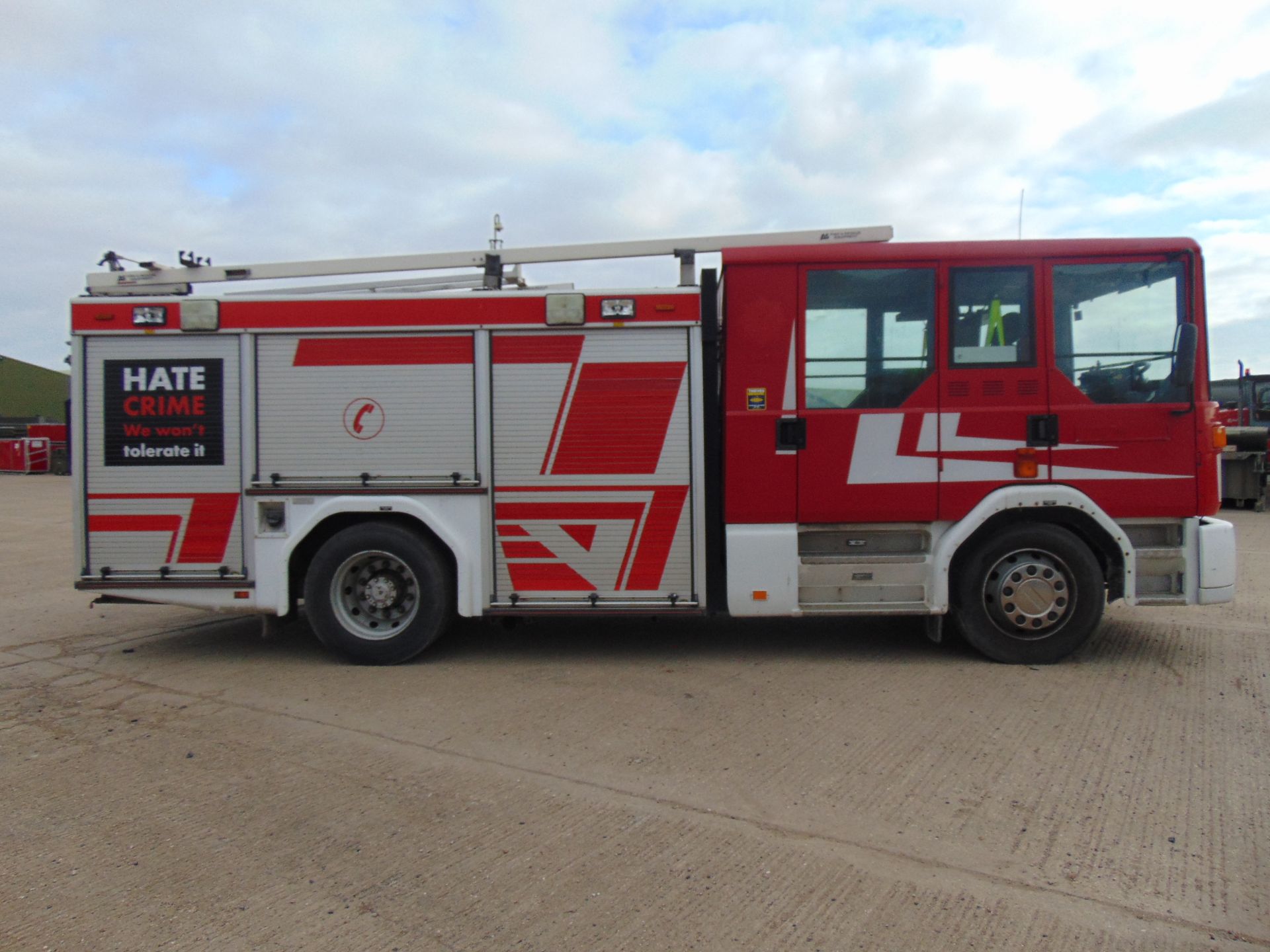 Dennis Sabre Fire Engine ONLY 4,793 Hours!! - Image 5 of 36