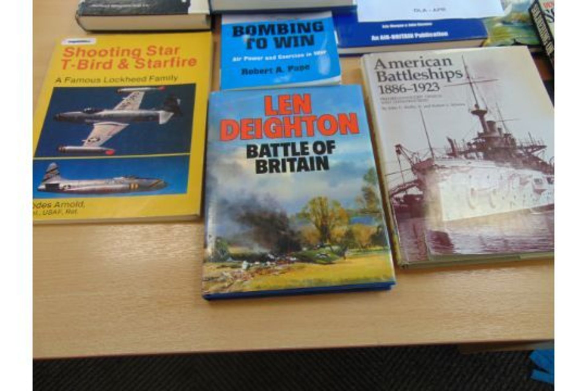 10 x V.Nice Military Books as shown - Image 3 of 5