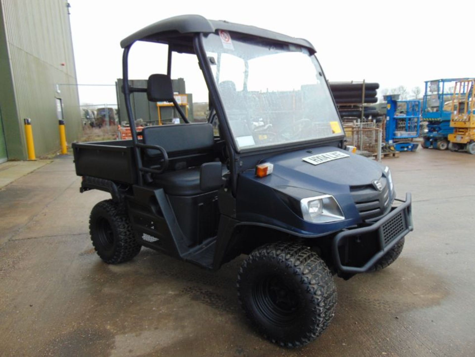2014 Cushman XD1600 4x4 Diesel Utility Vehicle Showing 1104 hrs - Image 4 of 25