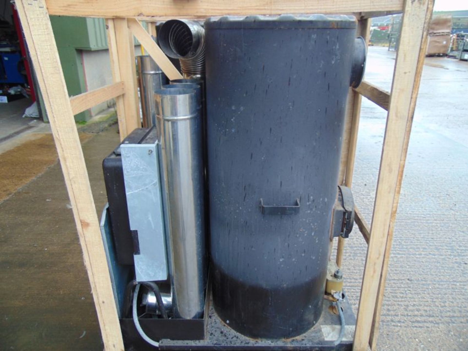 Unissued Deville Campaign Multi-Fuel Heater - Image 5 of 6