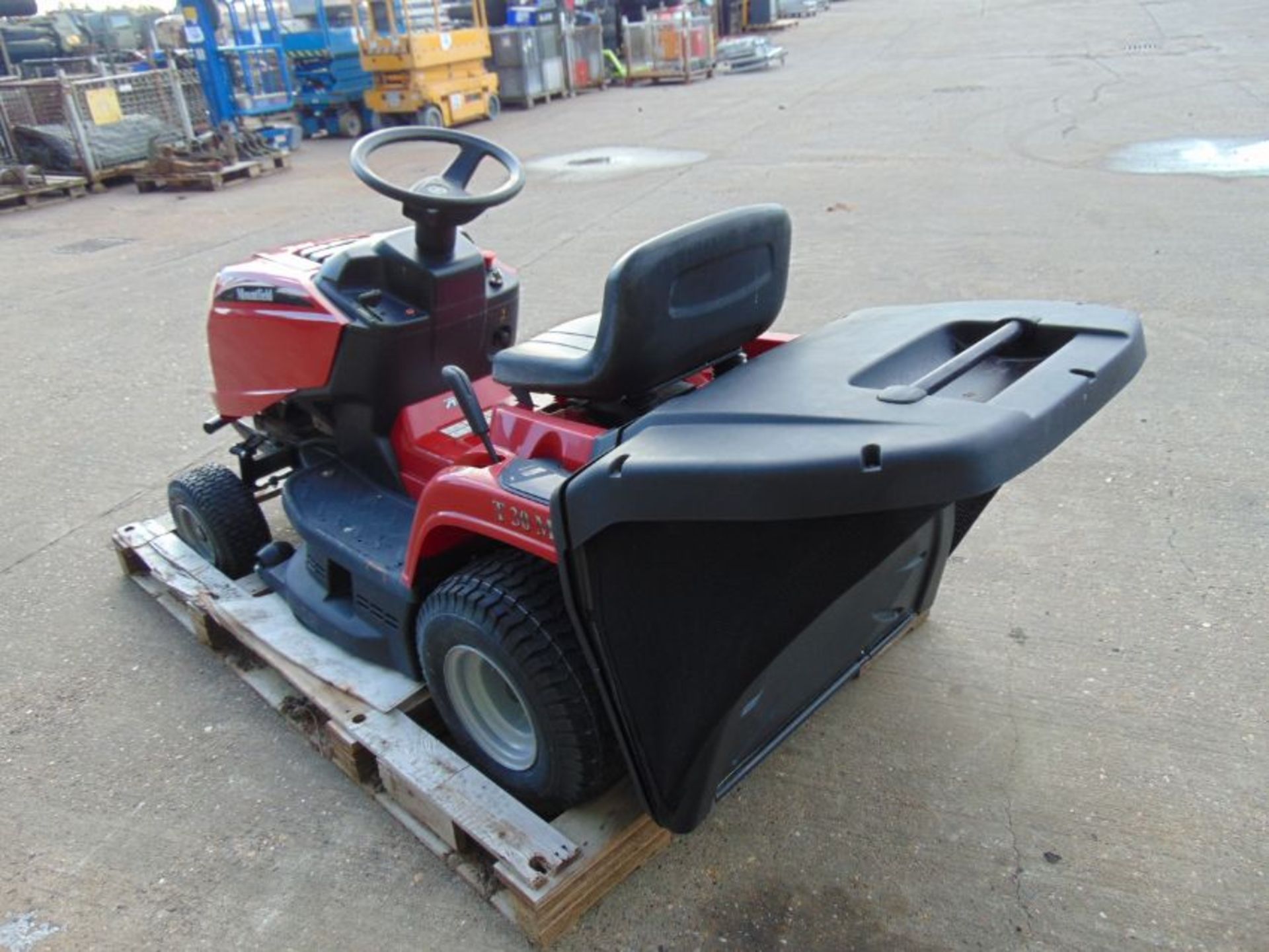 New Unused Mountfiled T30M Tractor Mower STIGA ST450 Engine Peerless Transmission - Image 10 of 19