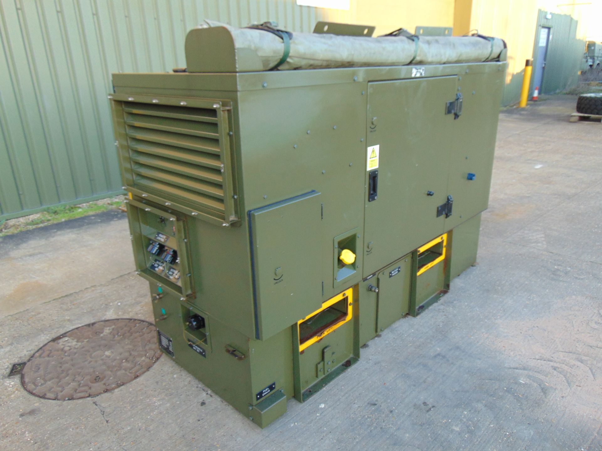 Ex Reserve Harrington 20 KVA Isuzu Diesel Generator ONLY 340 HOURS! - Image 10 of 17