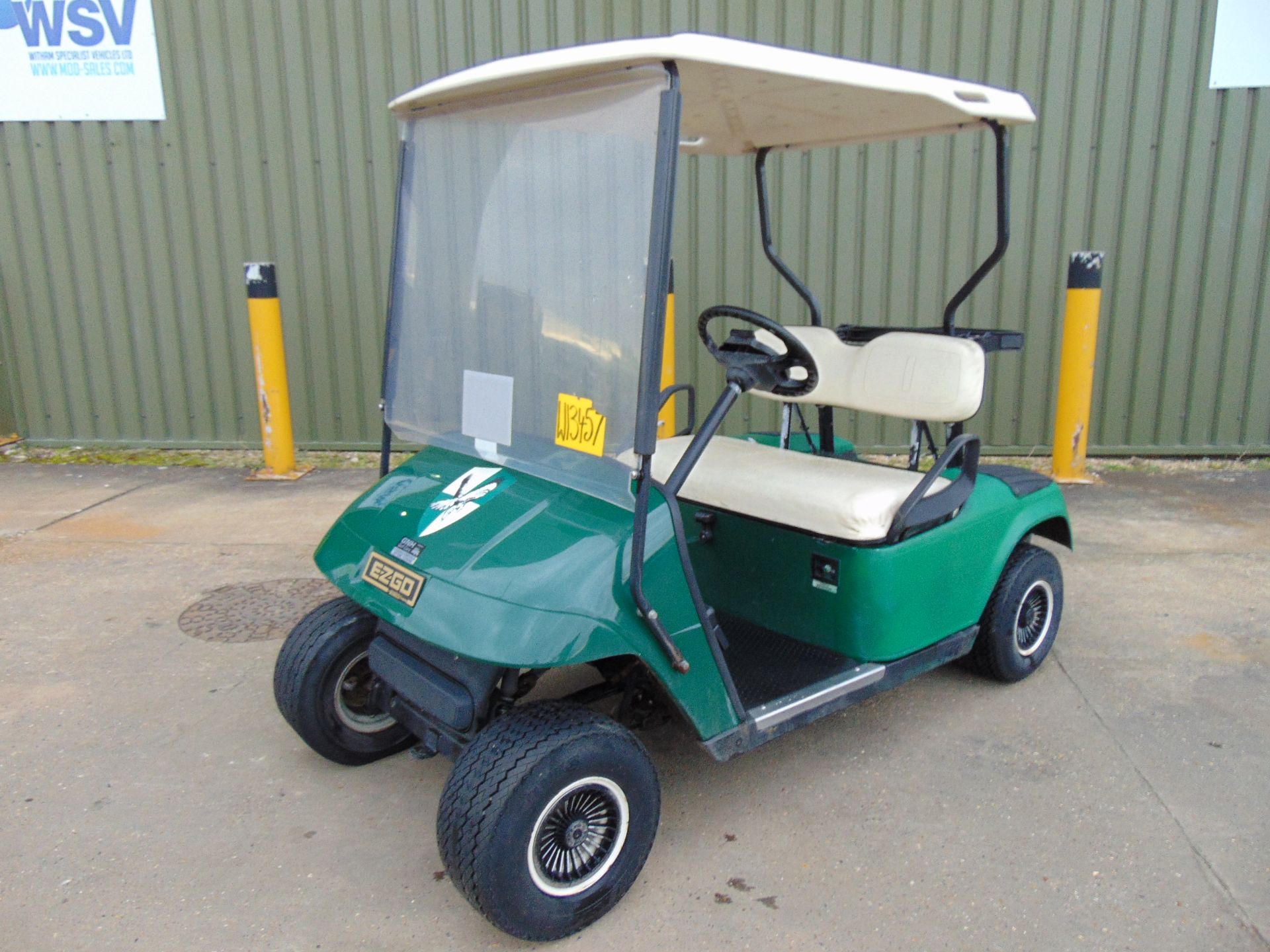 E-Z-GO Petrol Golf Buggy ONLY 954 HOURS!