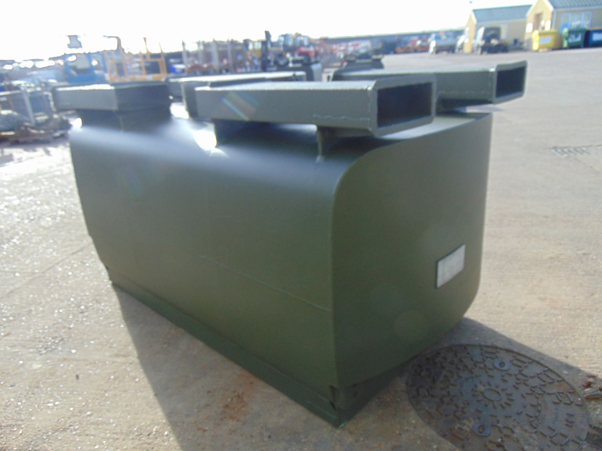 Gloster Saro 2,200Ltr Aluminium Fuel/Fluid Distribution Tank - Image 4 of 14