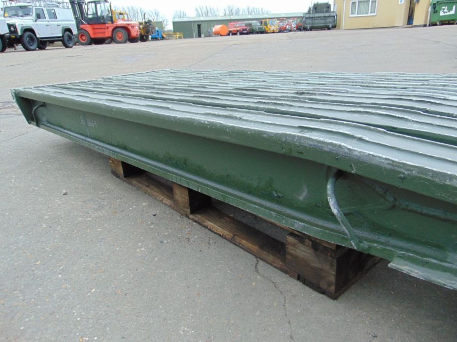 Pair of Very Heavy Duty Aluminium Clip on Vehicle Loading Ramps, 3 m long, 0.54 m wide - Bild 4 aus 6