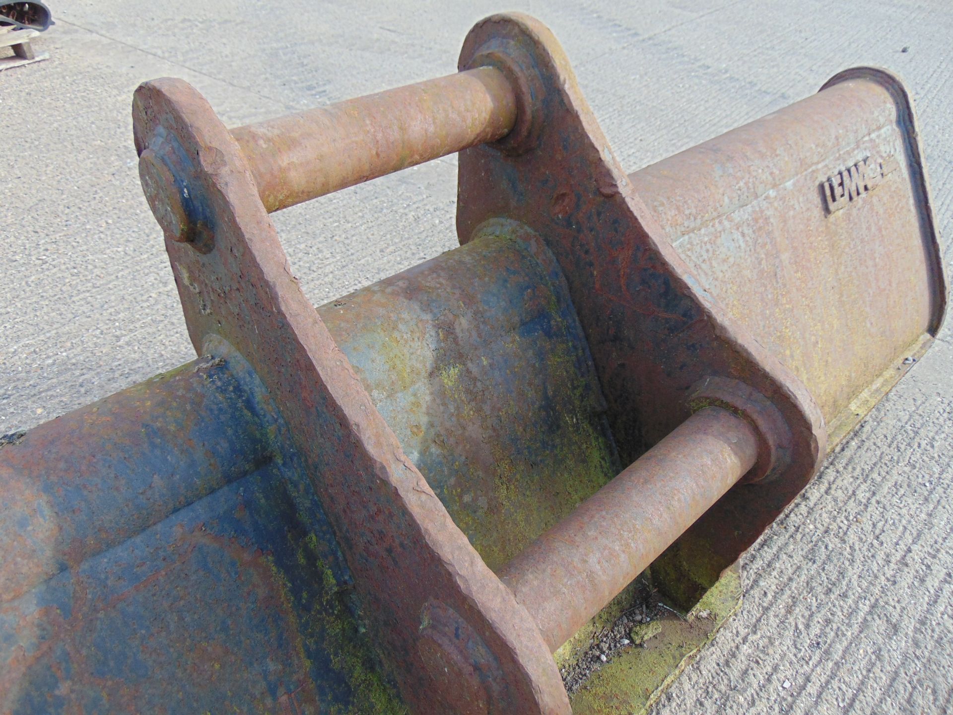 Lemac 2.4m Excavator Bucket 80mm Pin - Image 4 of 5