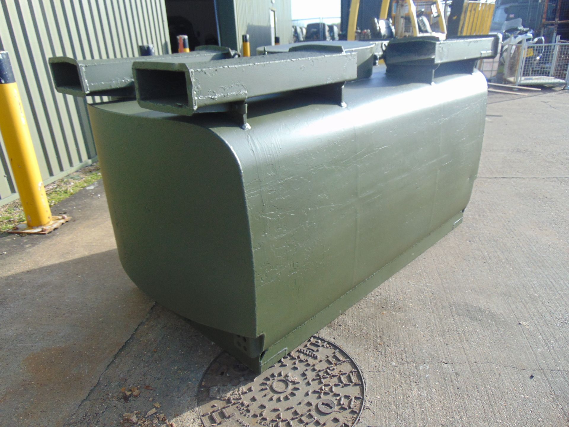 Gloster Saro 2,200Ltr Aluminium Fuel/Fluid Distribution Tank - Image 6 of 15