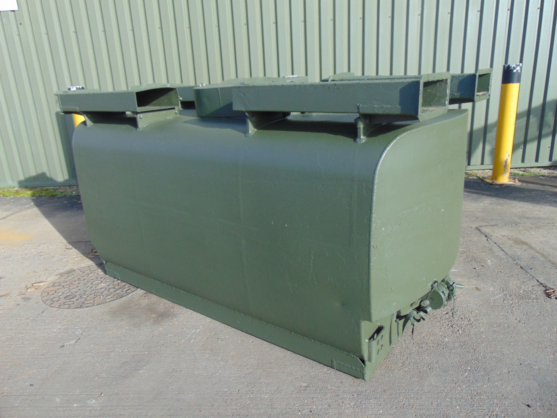 Gloster Saro 2,200Ltr Aluminium Fuel/Fluid Distribution Tank