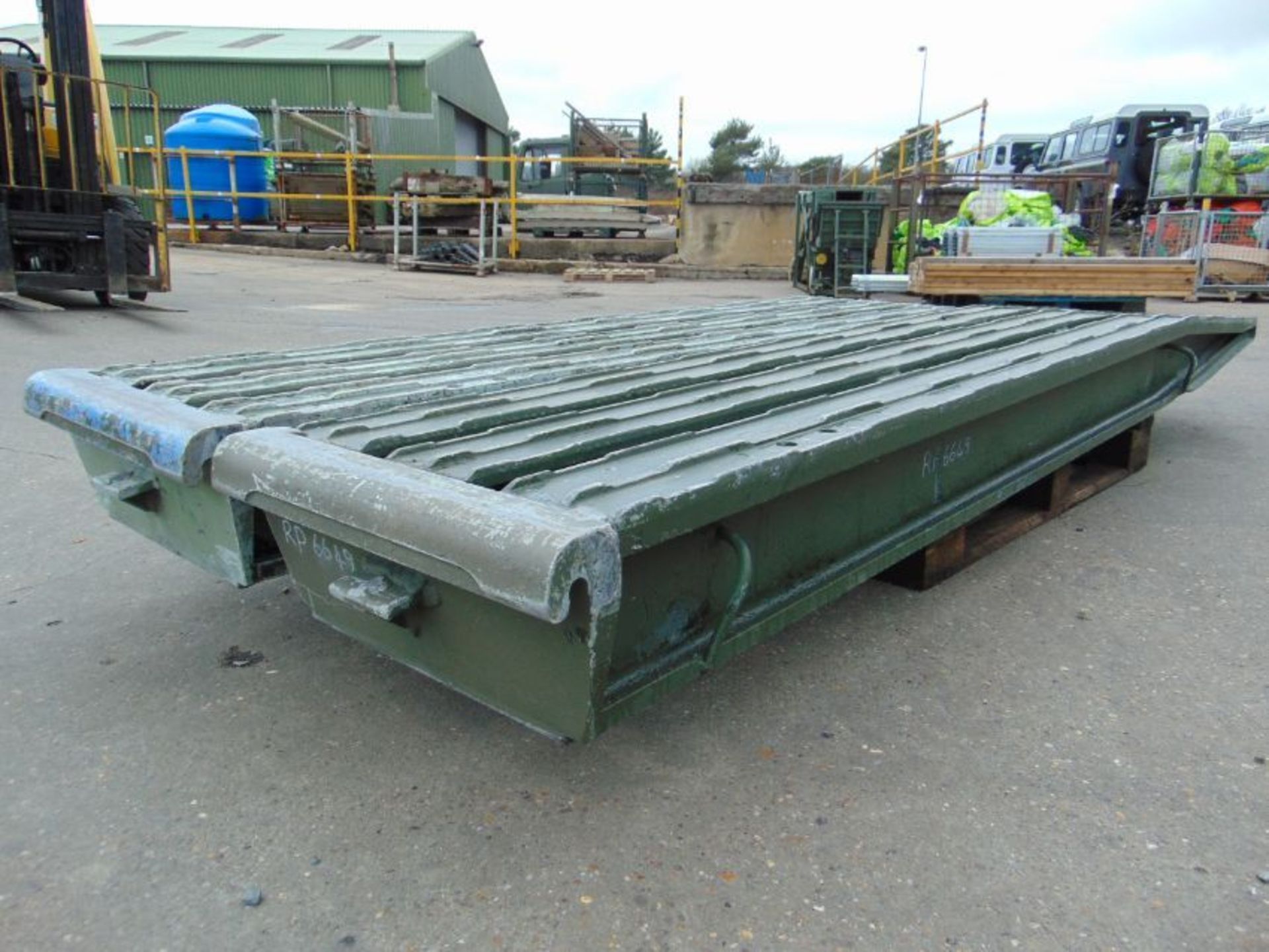 Pair of Very Heavy Duty Aluminium Clip on Vehicle Loading Ramps, 3 m long, 0.54 m wide - Bild 5 aus 6