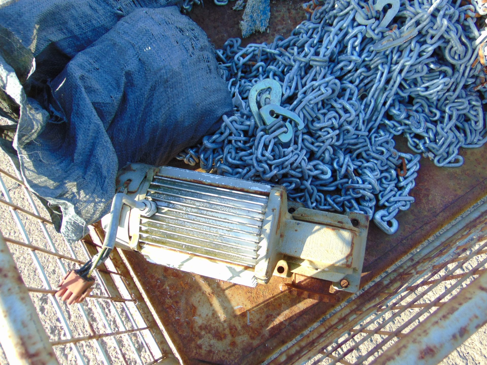 Snow Chains, Electric Motors, Wheel Braces - Image 3 of 4