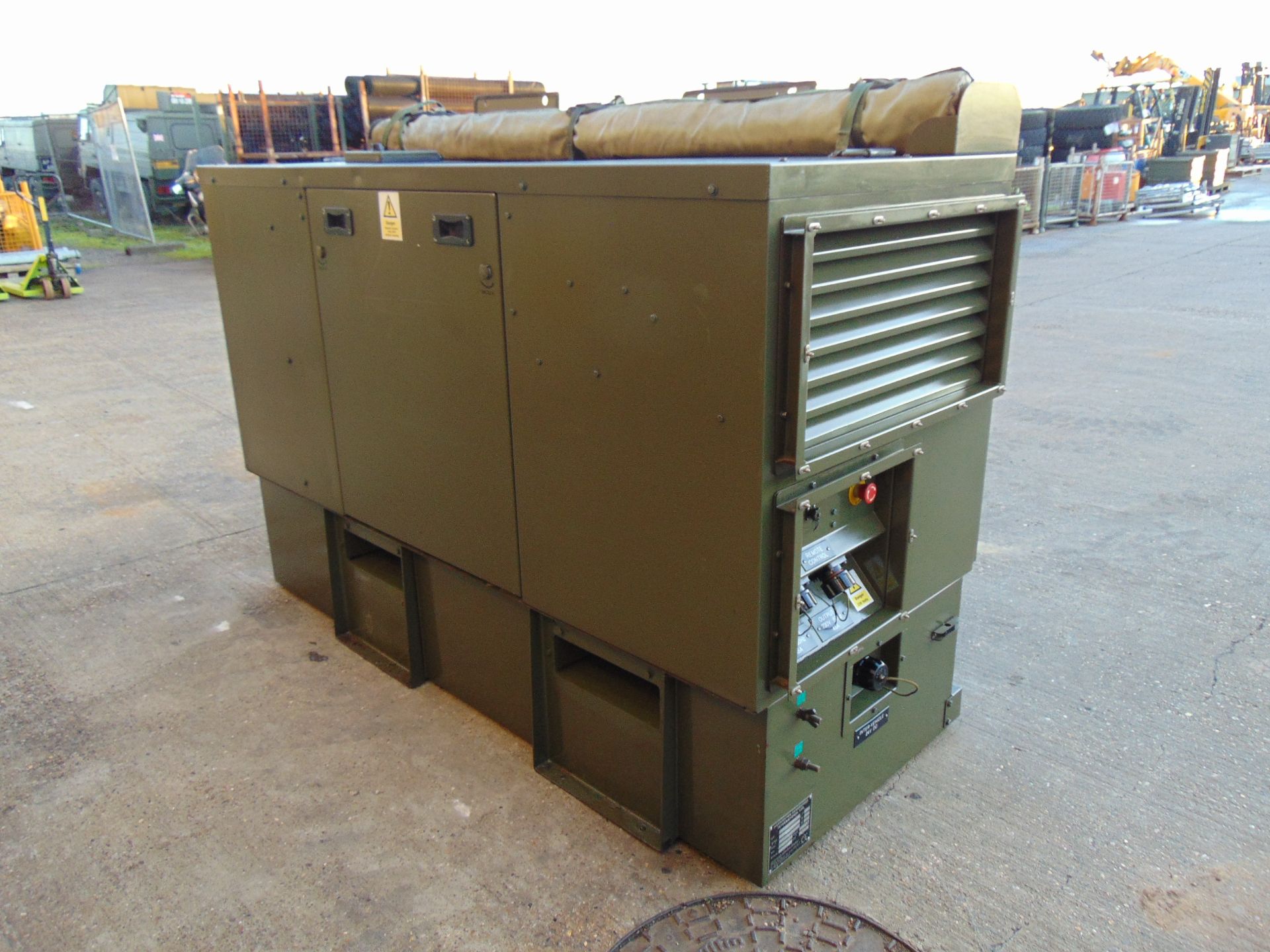 Ex Reserve Harrington 20 KVA Isuzu Diesel Generator ONLY 340 HOURS! - Image 15 of 17