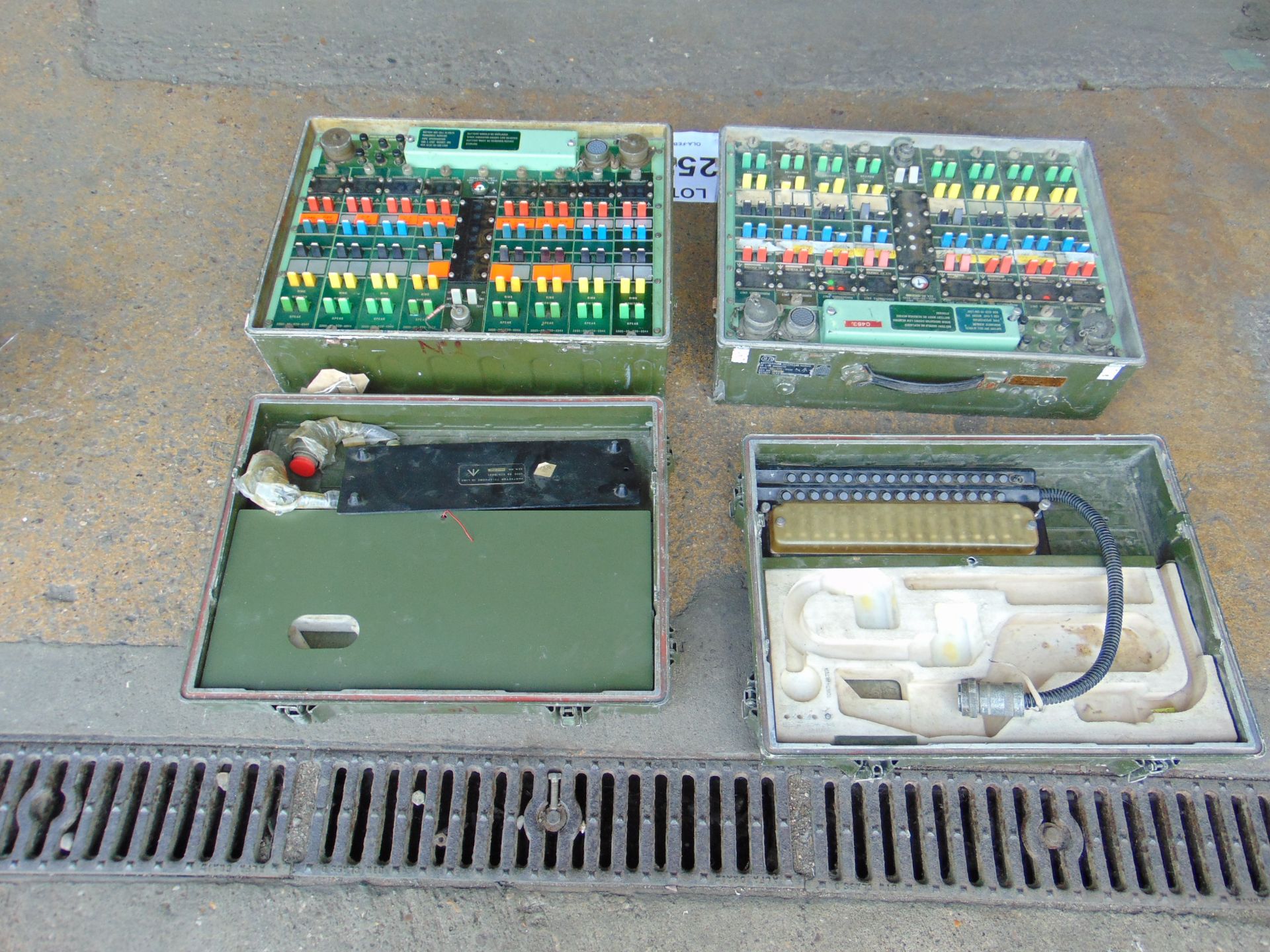 2x Switch Board 18 Line Magneto in Case - Image 3 of 5