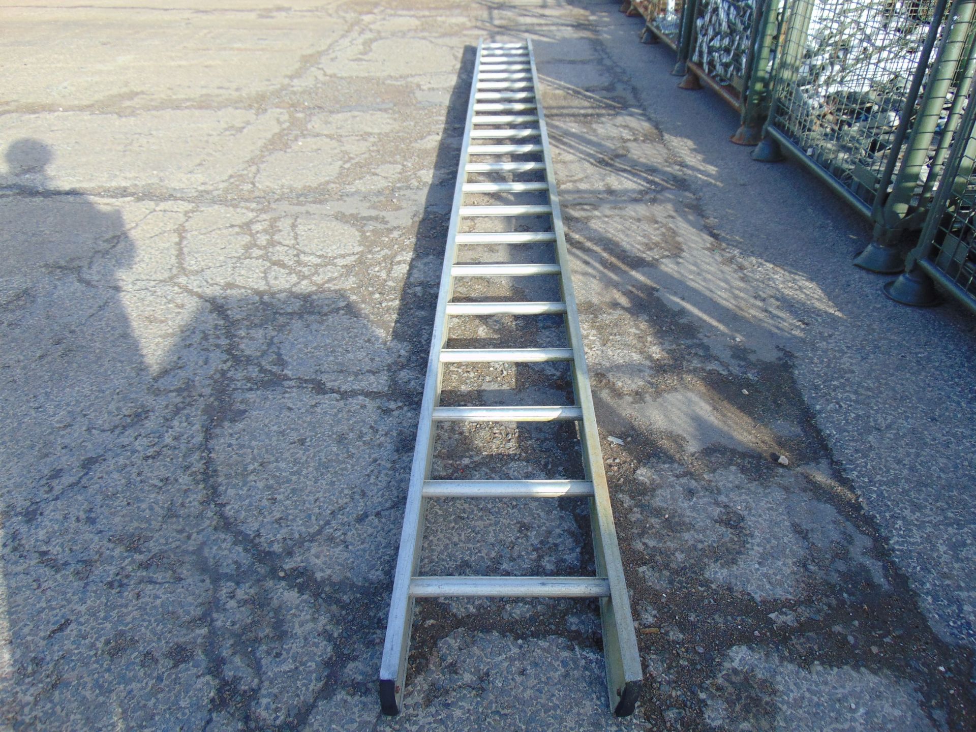 5.4m Aluminium Step Ladder - Image 2 of 5