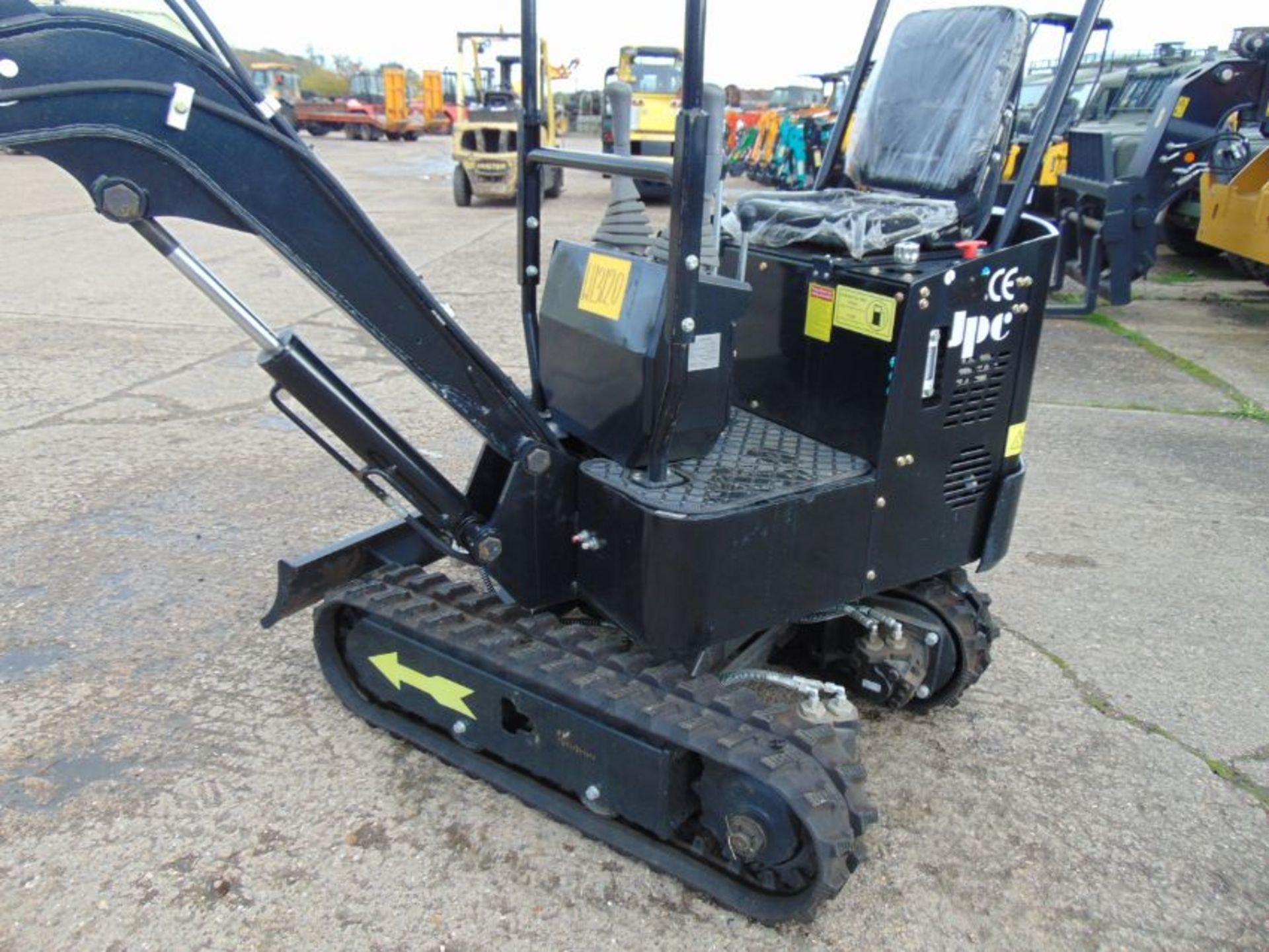 NEW UNUSED 2022 JPC HT12 Mini Excavator - Image 10 of 19