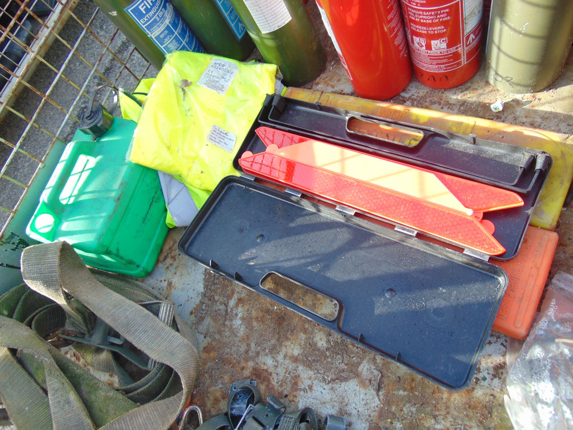 Fire Extinguishers, Amber Beacons, Jerry Can, Straps etc - Image 4 of 6