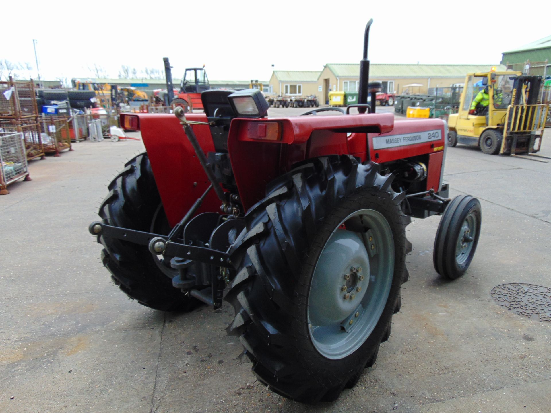 Unused Massey Ferguson MF240 Tractor ONLY 8 Hours! - Image 9 of 21