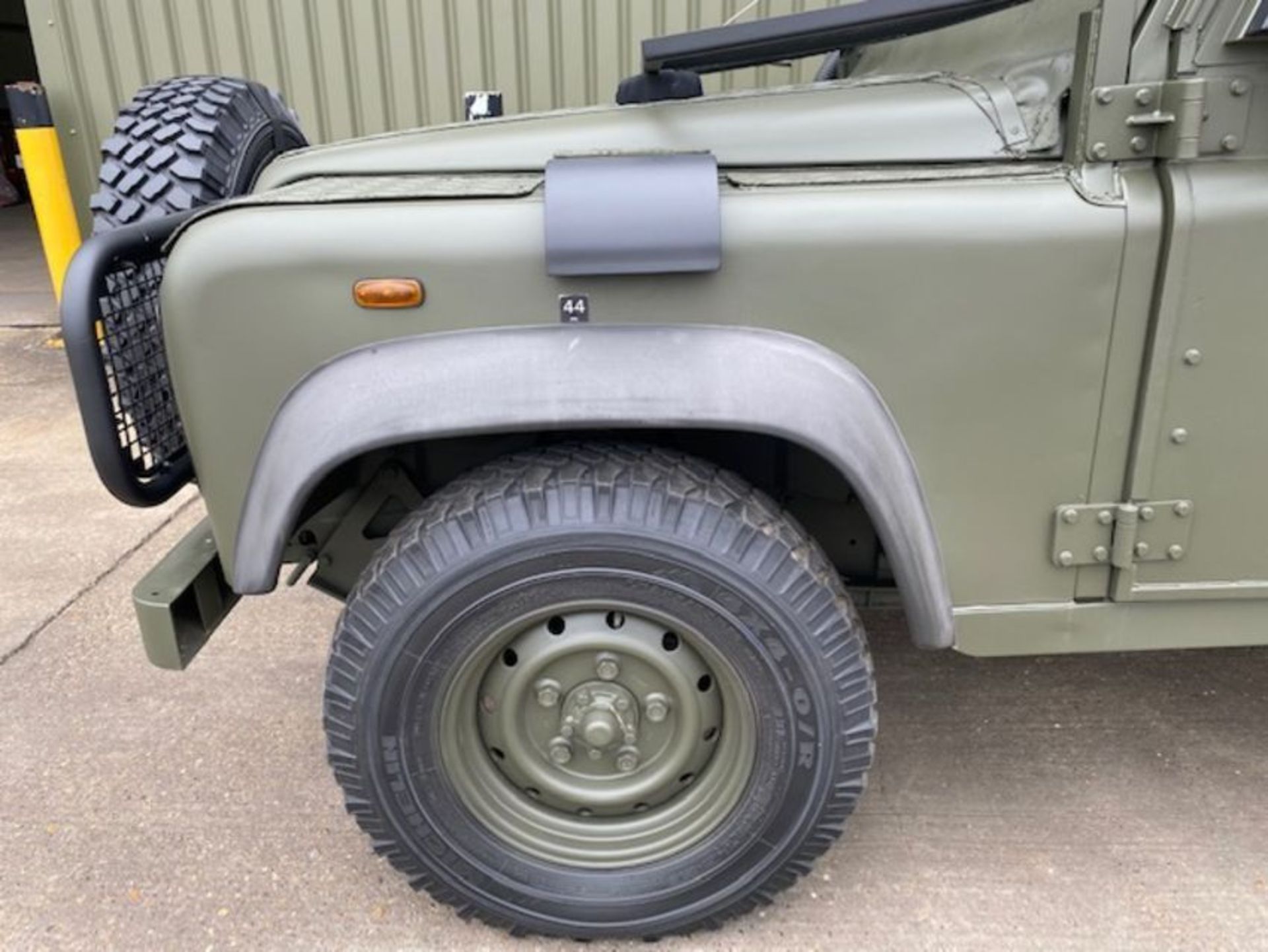 Land Rover Defender Snatch 2B 300Tdi armoured RHD - Image 6 of 53