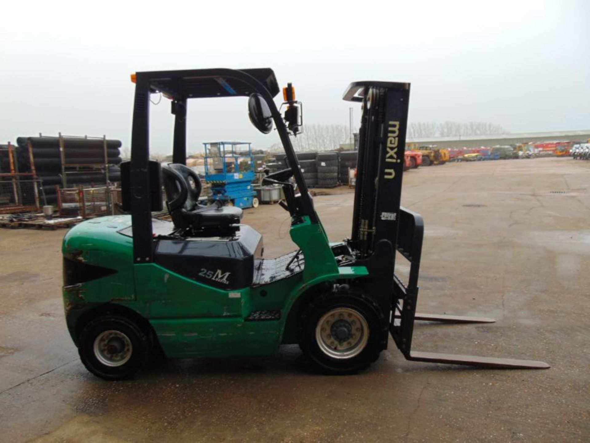 Maximal M25 2500Kg Diesel Fork Lift Truck ONLY 1,490 HOURS! - Image 5 of 22