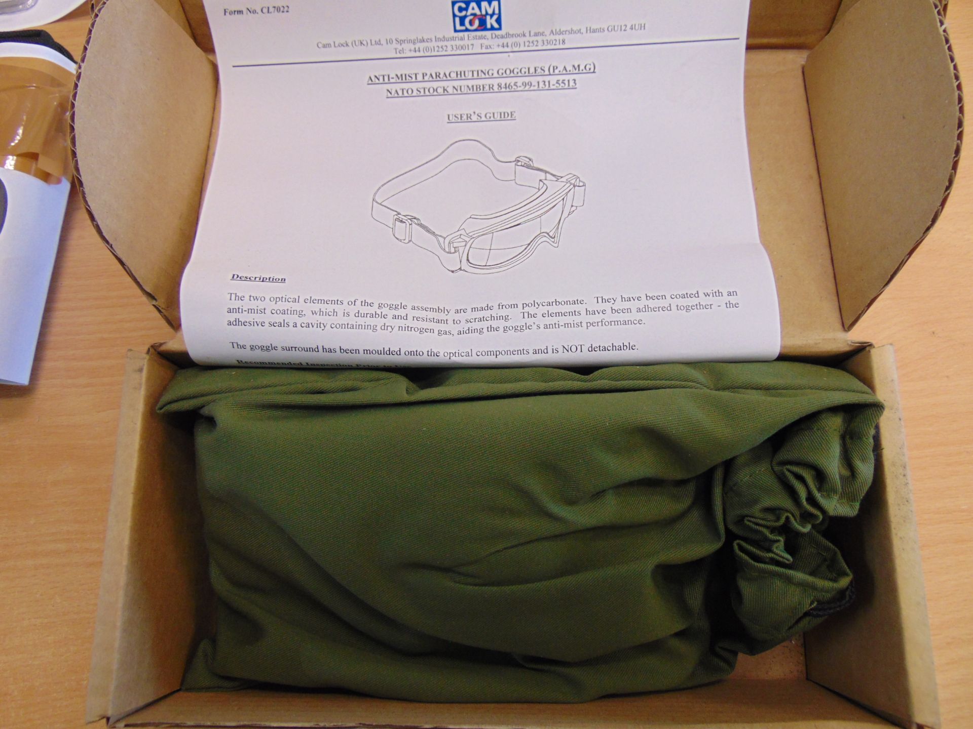 1X PAIR OF SAS ISSUE CAM LOCK PARACHUTISTS ANTI MIST FREE FALL GOGGLES IN ORIGINAL PACKING - Image 4 of 5