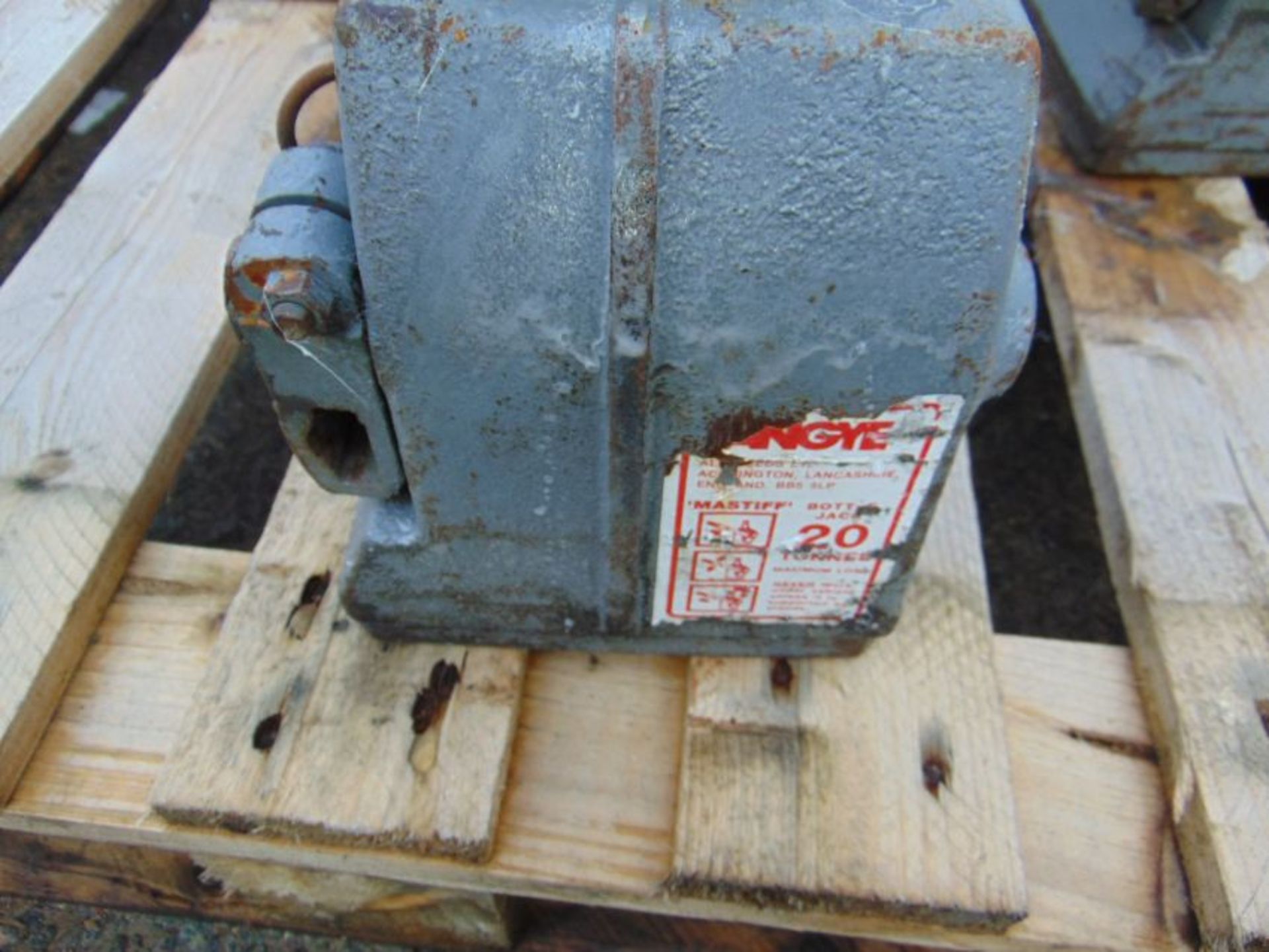 Tangye 20 tonne hydraulic bottle jack - Image 3 of 3