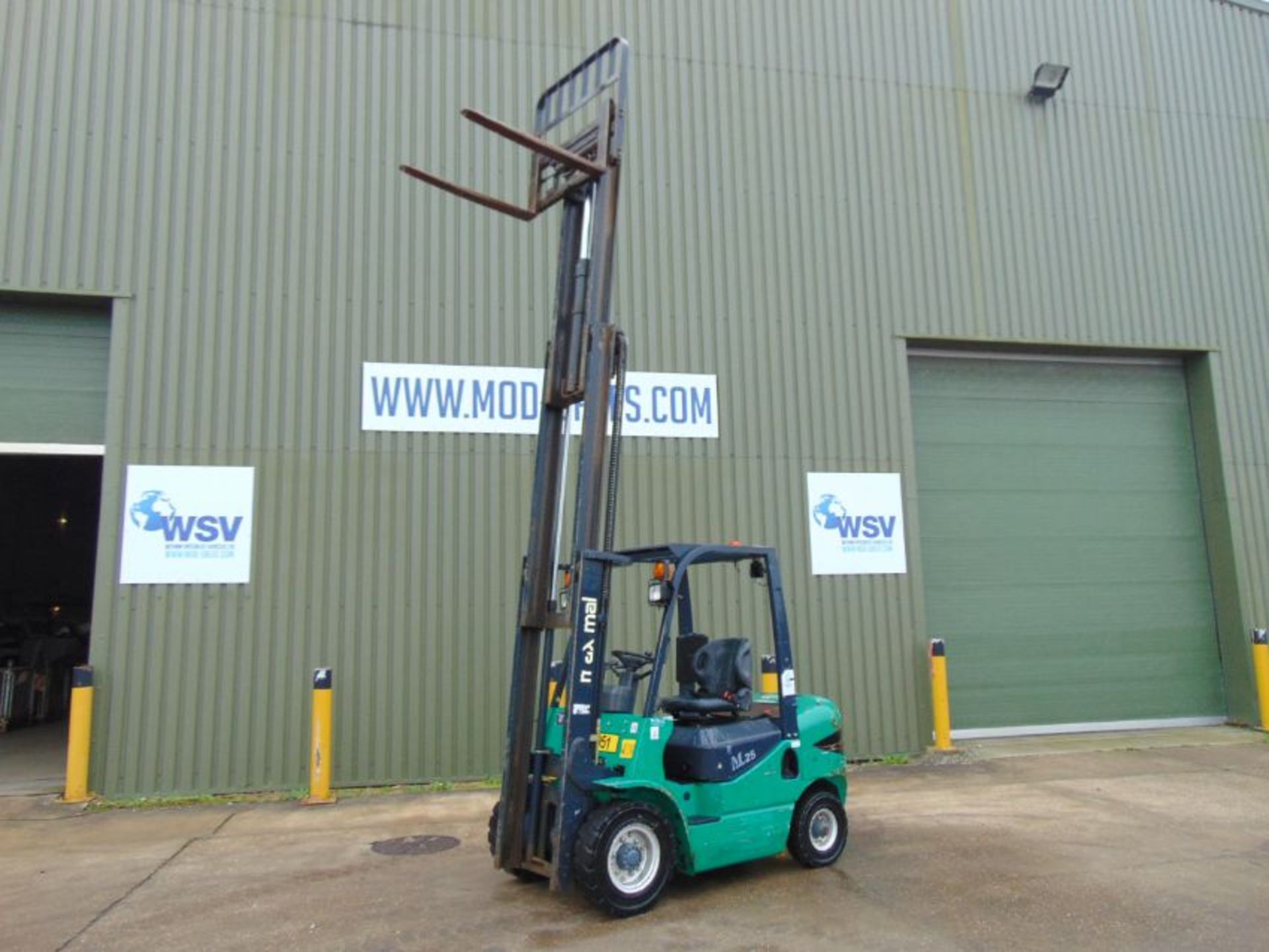 Maximal M25 2500Kg Diesel Fork Lift Truck ONLY 1,490 HOURS! - Image 10 of 22