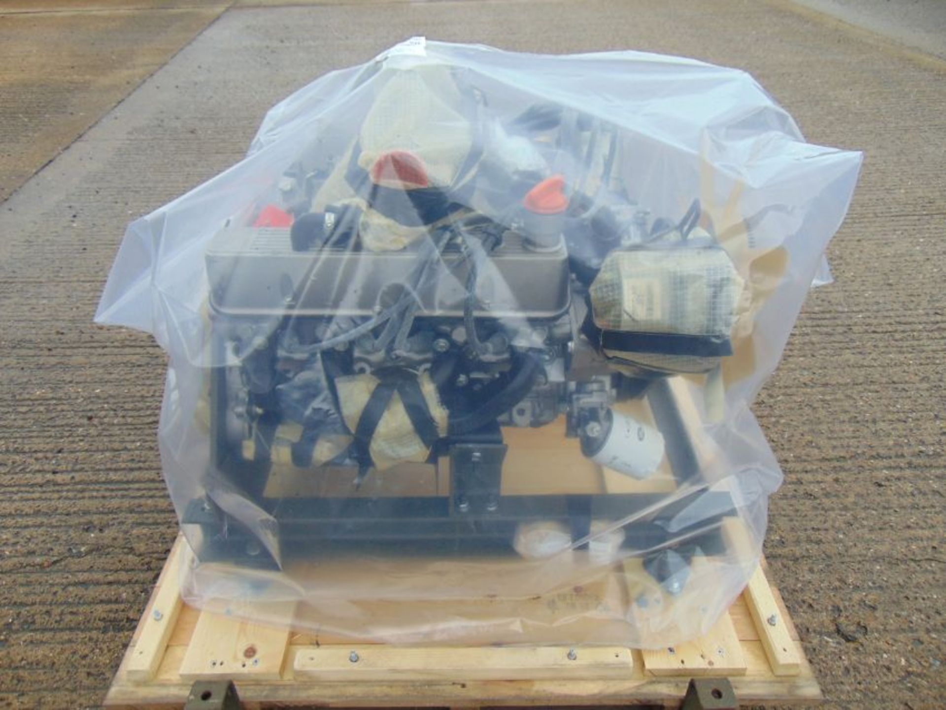 A1 Reconditioned Land Rover 3.5 V8 Petrol Engine - Image 13 of 17