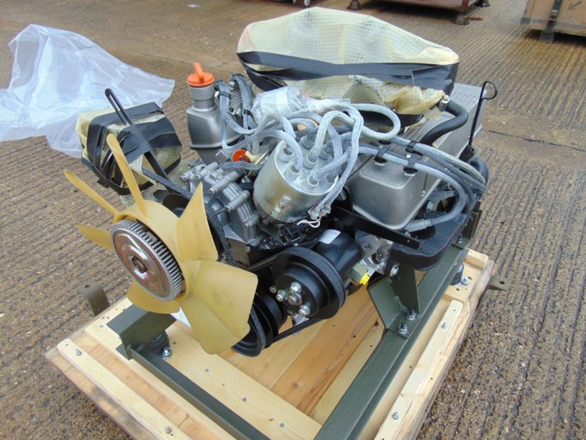 A1 Reconditioned Land Rover 3.5 V8 Petrol Engine - Image 6 of 17