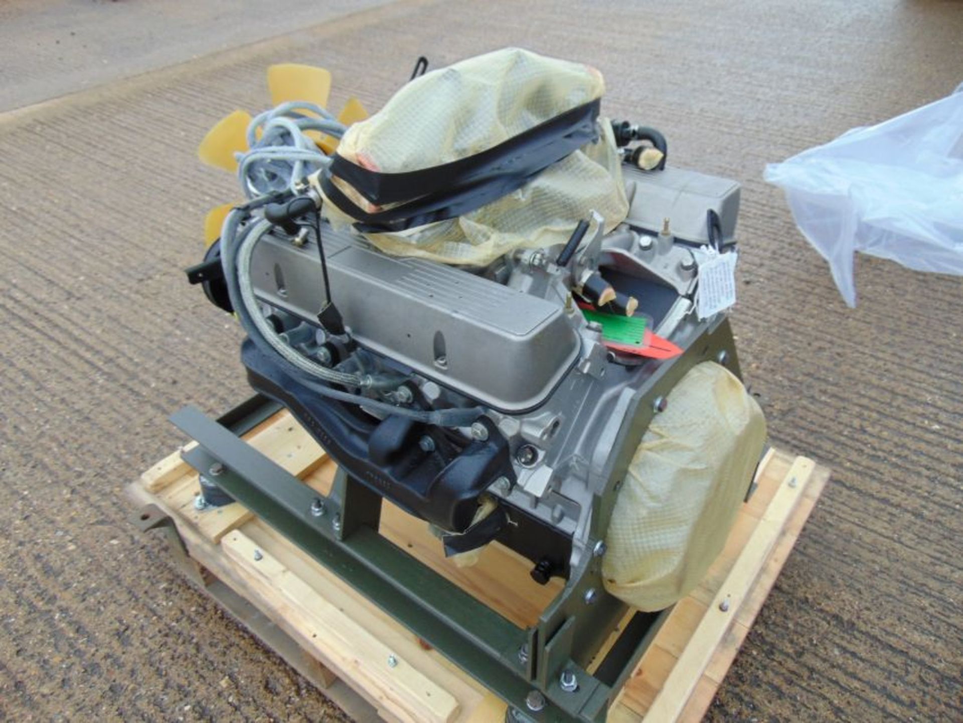 A1 Reconditioned Land Rover 3.5 V8 Petrol Engine - Image 4 of 17