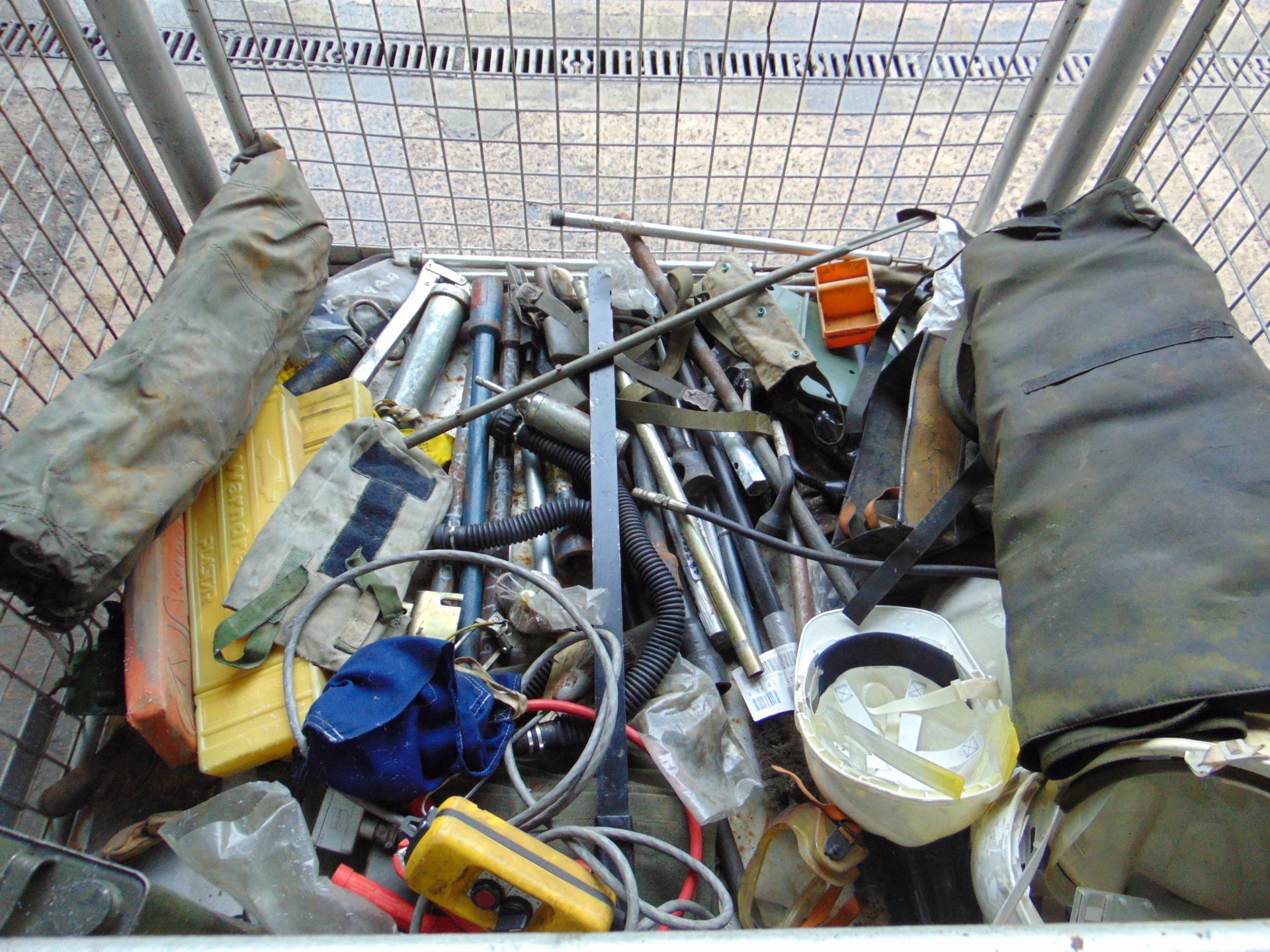 1x Stillage of Tools, Winch control, Jump Leads etc etc - Image 6 of 7