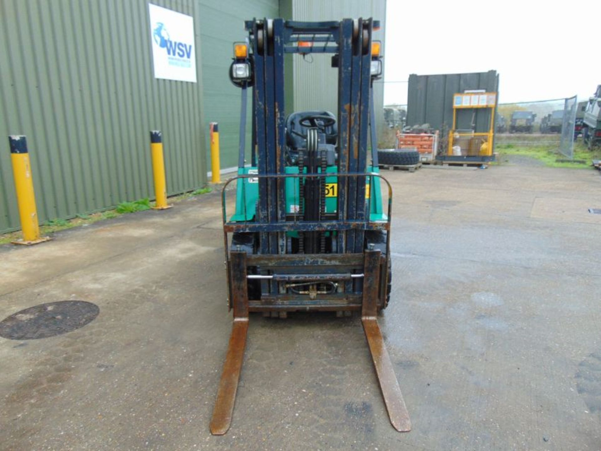 Maximal M25 2500Kg Diesel Fork Lift Truck ONLY 1,490 HOURS! - Image 3 of 22