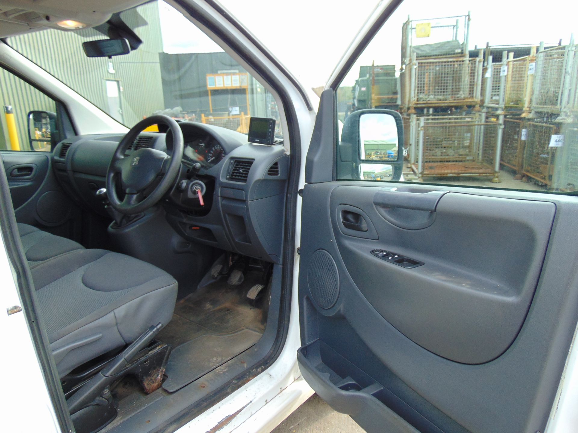 Peugeot Expert Diesel Panel Van ONLY 24,093 MILES! - Image 17 of 23