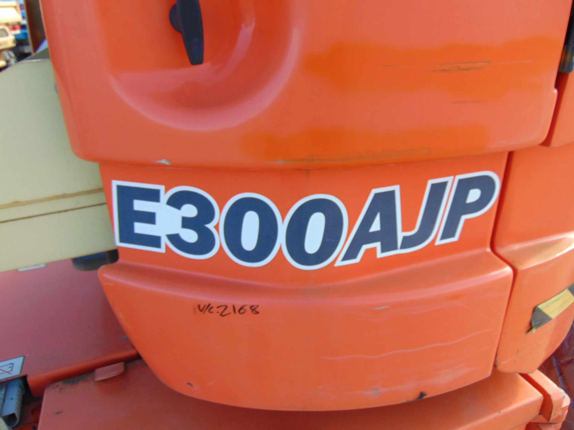 2012 JLG E300AJP Articulated Electric Boom Lift ONLY 605 HOURS! - Image 20 of 22