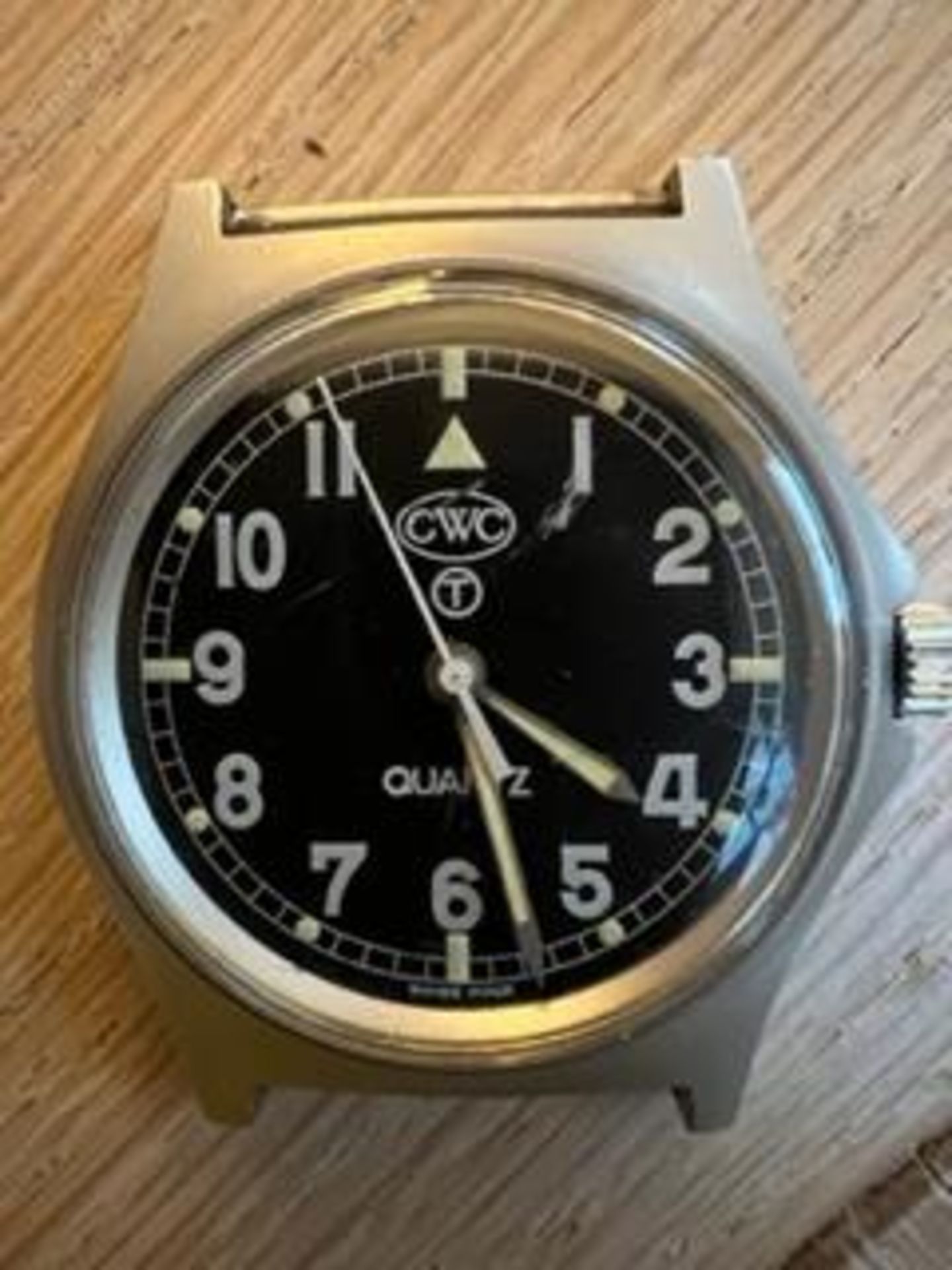 RARE CWC 0552 ROYAL MARINES ISSUE SERVICE WATCH NATO MARKS DATE 1990*** GULF WAR*** - Image 2 of 7