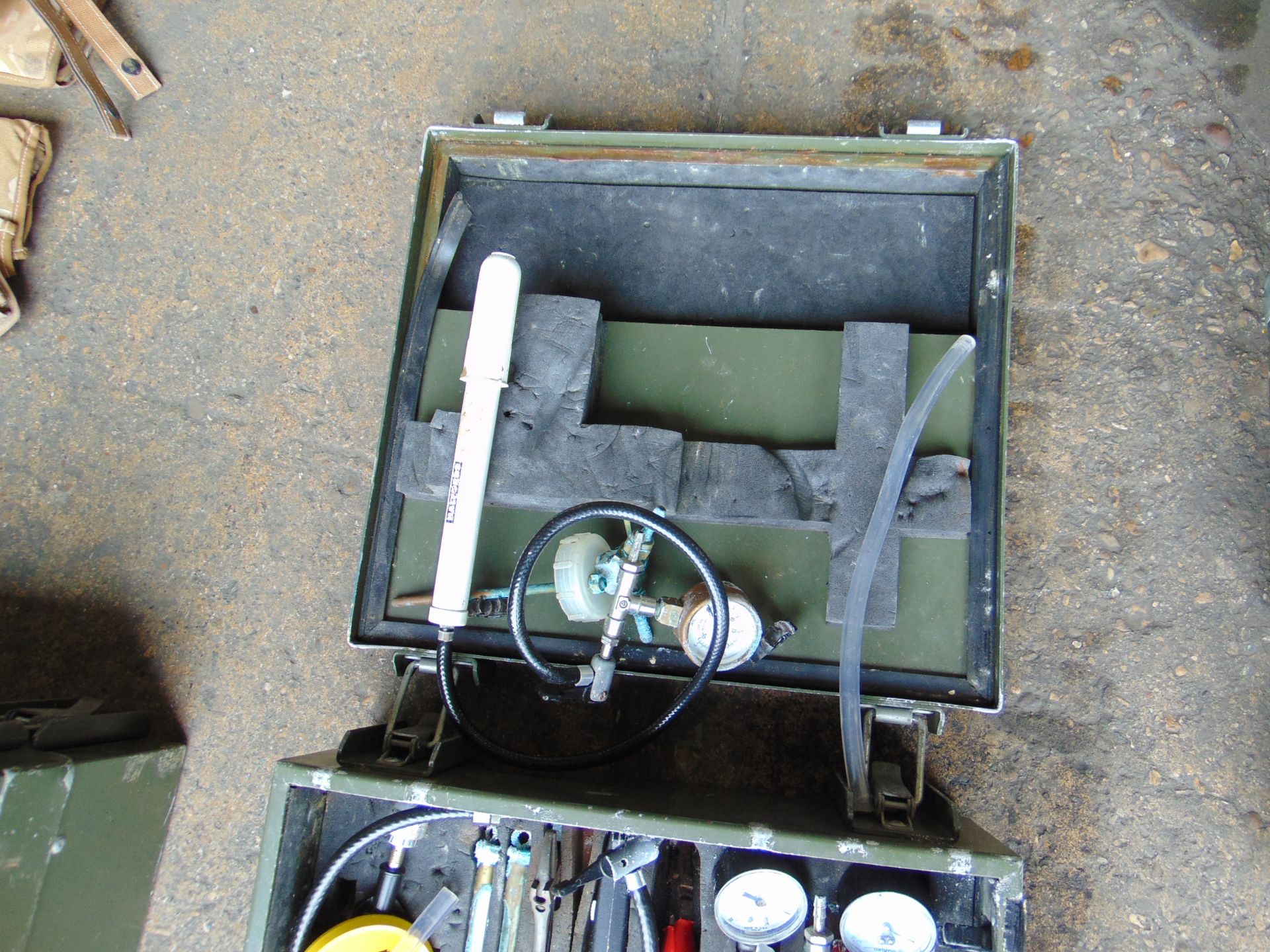 EOD kit Fuze Neutralising in Transit Case - Image 4 of 5