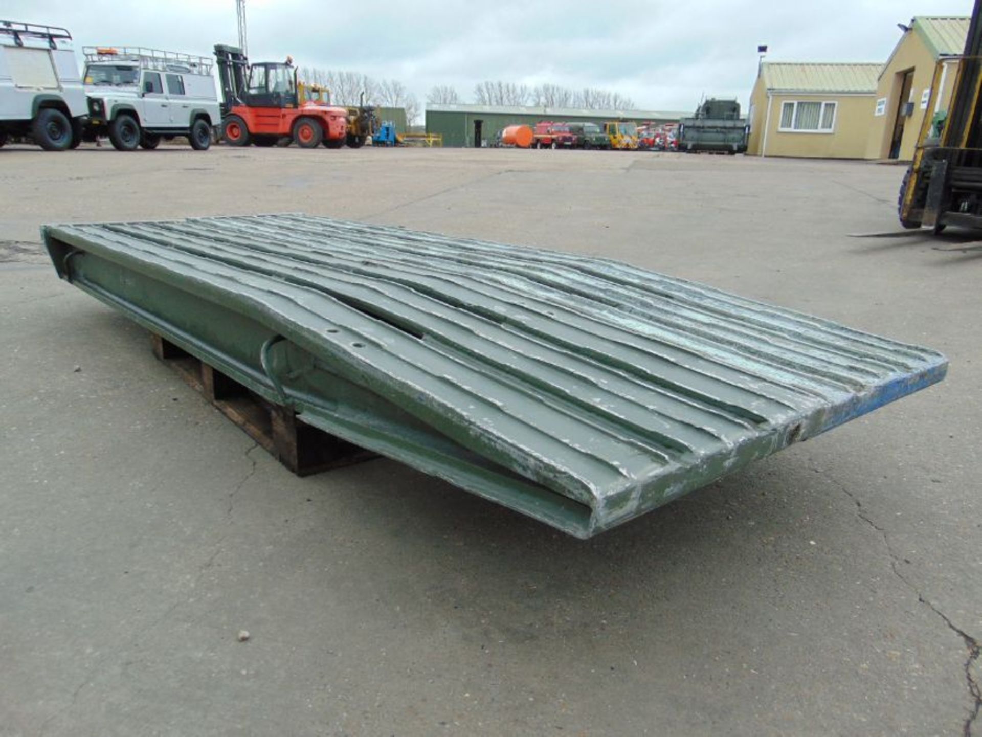 Pair of Very Heavy Duty Aluminium Clip on Vehicle Loading Ramps, 3 m long, 0.54 m wide - Bild 2 aus 6