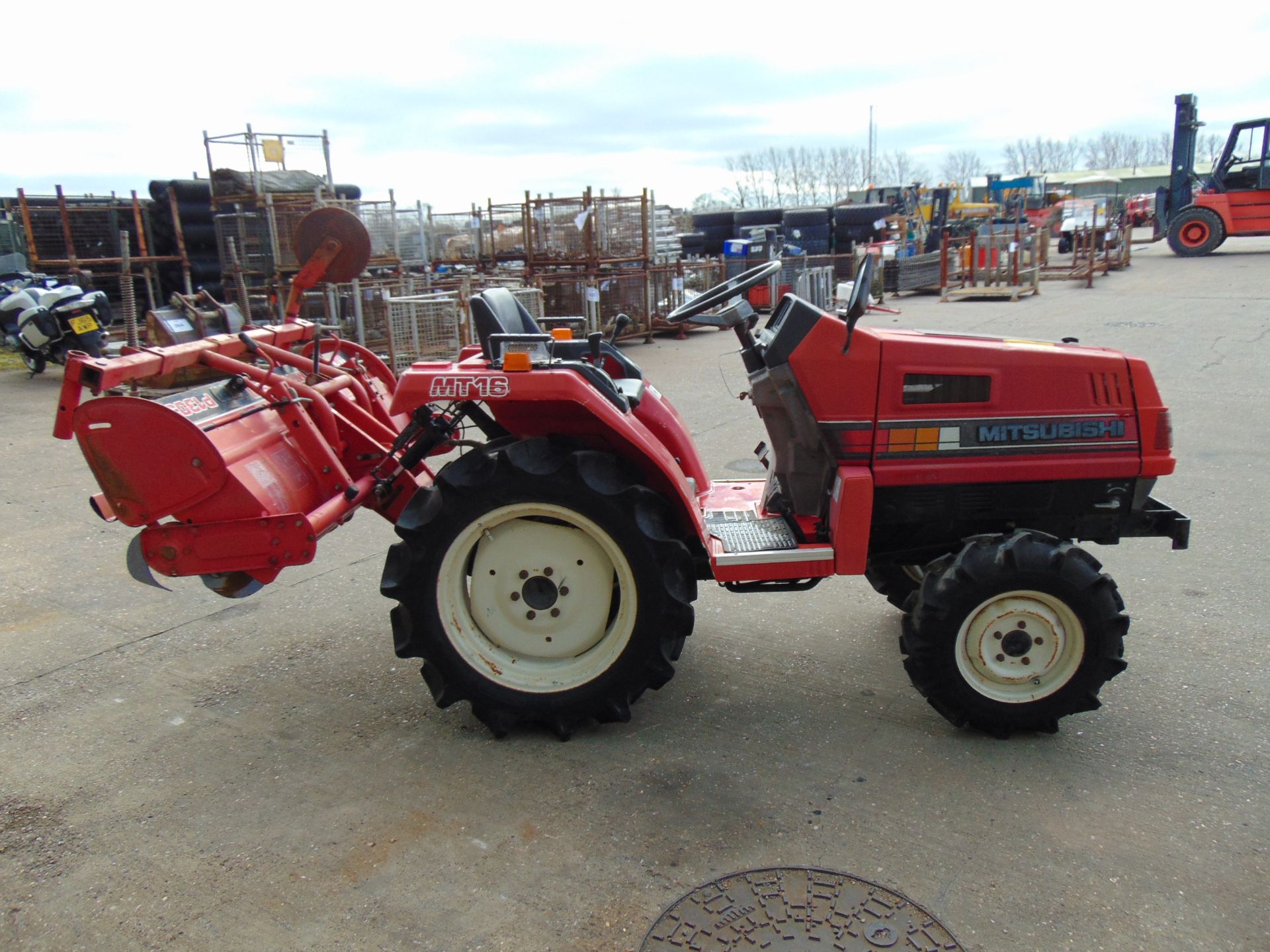 Mitsubishi MT16 4WD Compact Tractor c/w Rotovator ONLY 922 HOURS! - Image 5 of 18