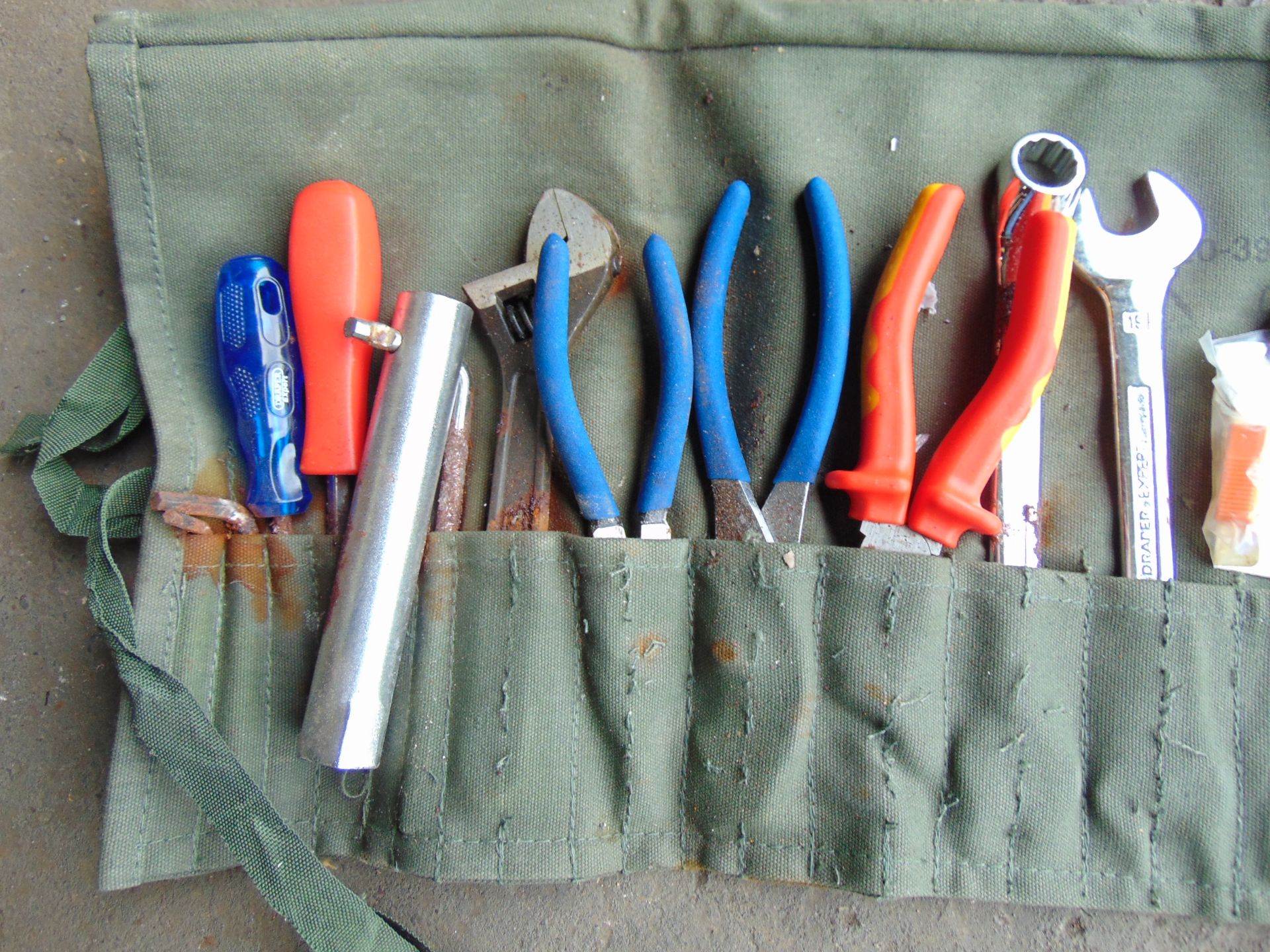 Land Rover Tool Roll - Image 3 of 4