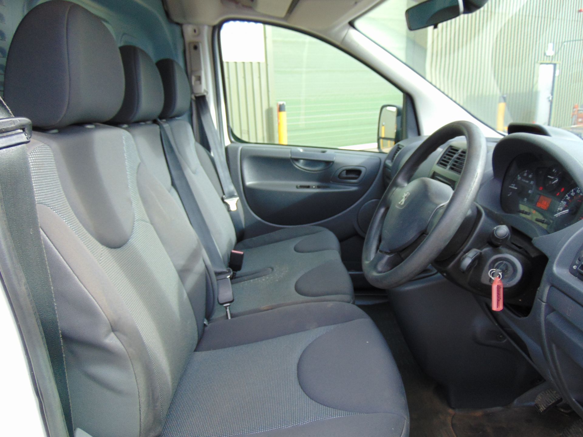 Peugeot Expert Diesel Panel Van ONLY 24,093 MILES! - Image 18 of 23