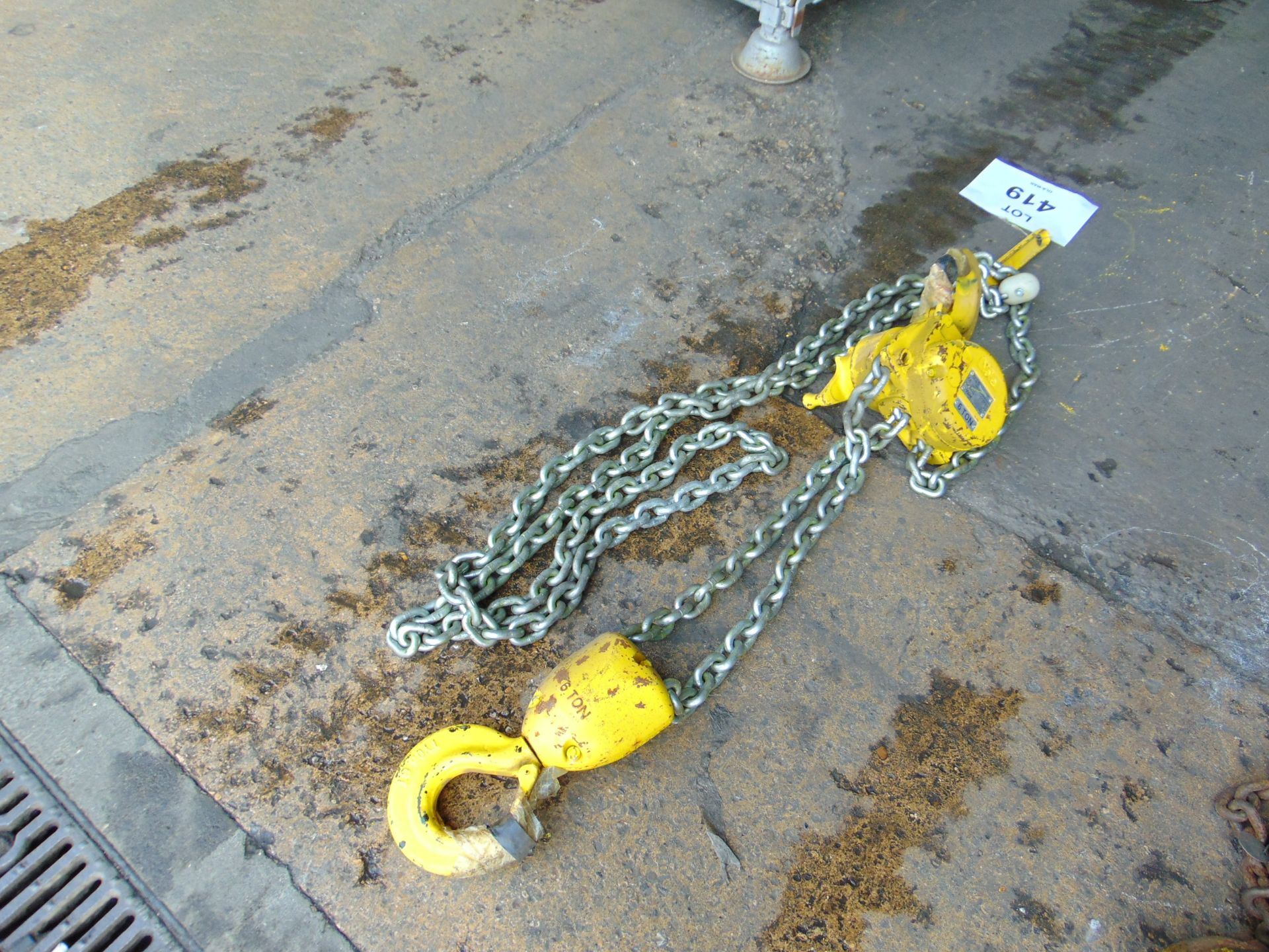 6 Tonne Yale Workshop Lifting Crane from MoD - Image 4 of 5