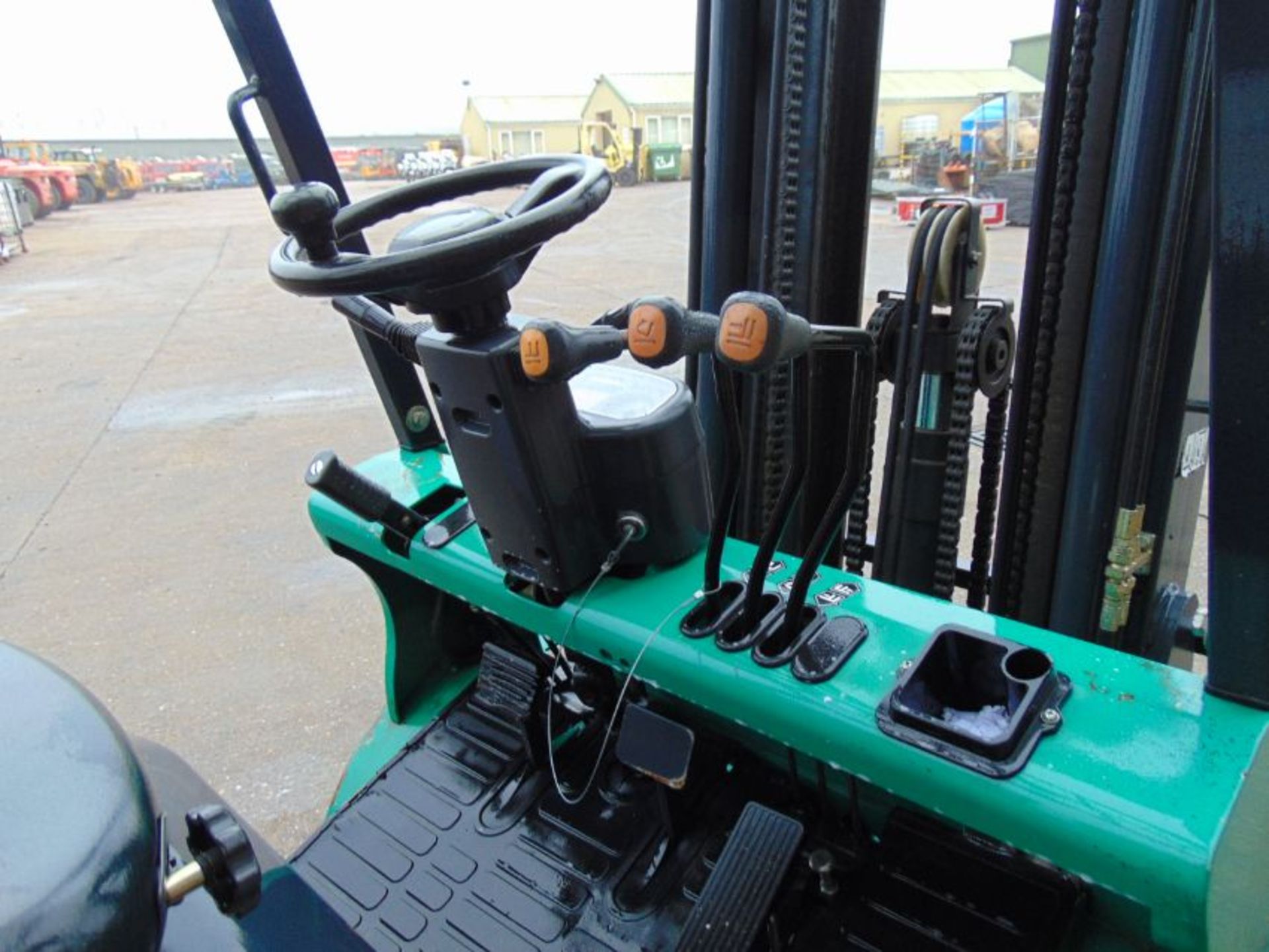 Maximal M25 2500Kg Diesel Fork Lift Truck ONLY 1,490 HOURS! - Image 20 of 22