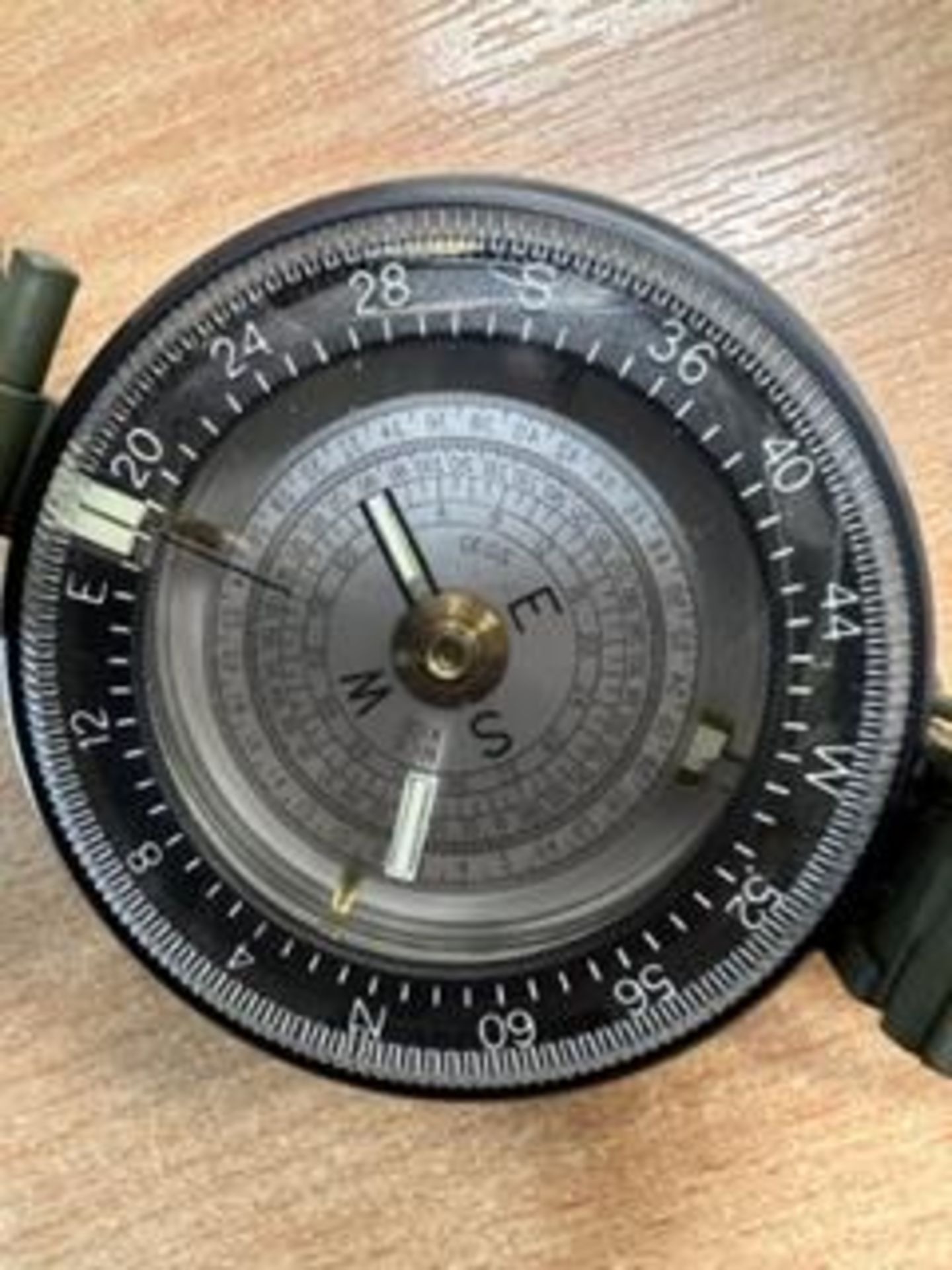 UNISSUED FRANCIS BAKER M88 BRITISH ARMY PRISMATIC COMPASS IN MILS NATO MARKS - Bild 3 aus 7