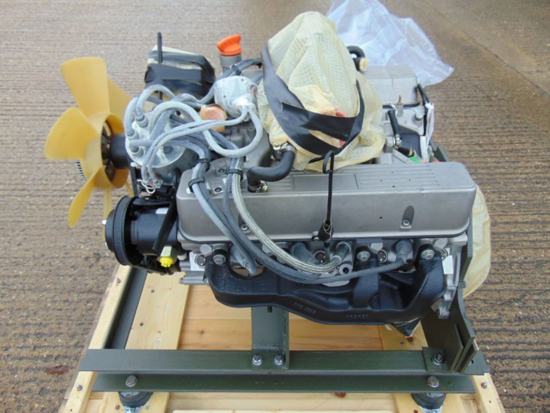 A1 Reconditioned Land Rover 3.5 V8 Petrol Engine - Image 5 of 17