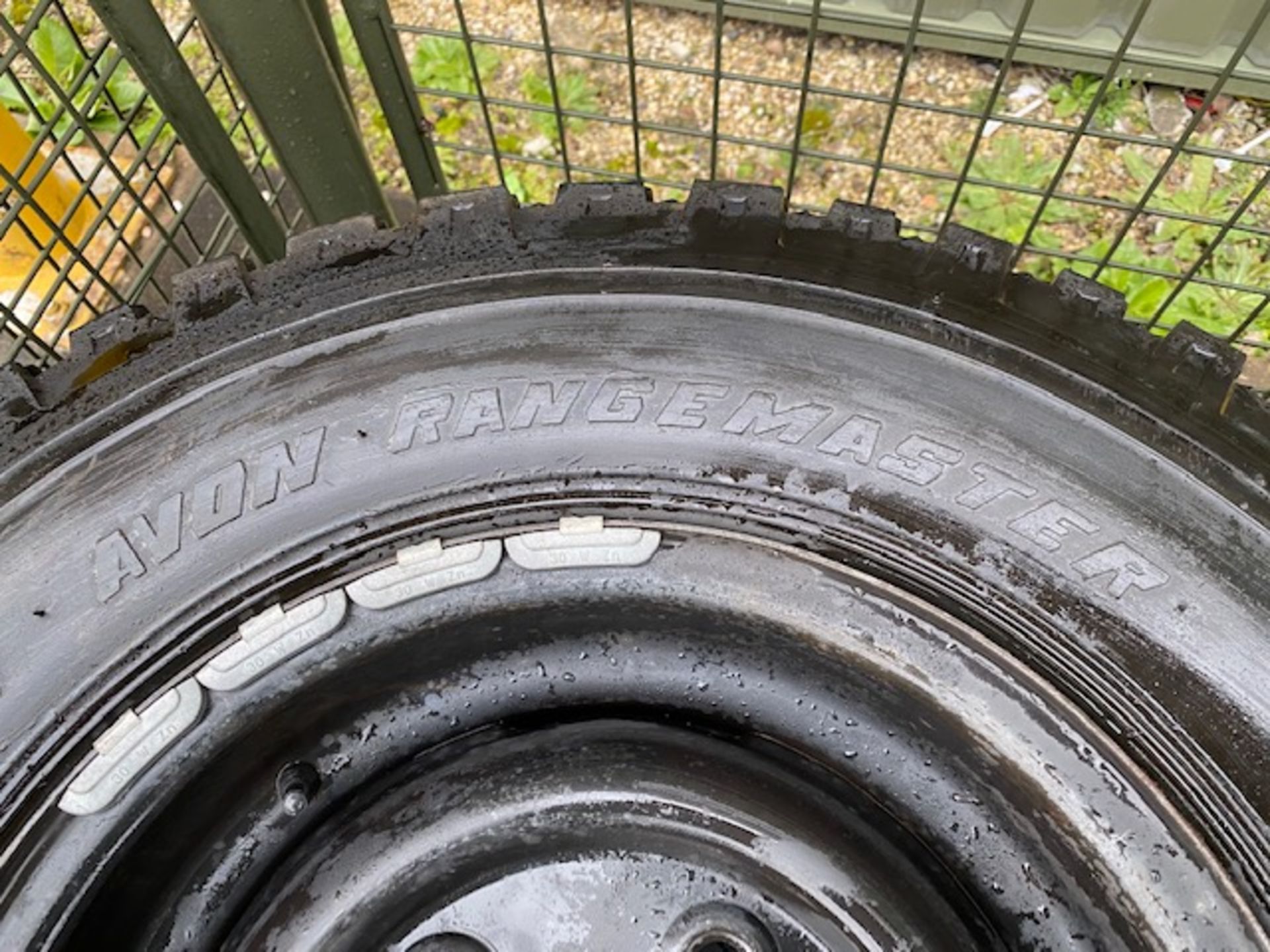 4x Avon Rangemaster 7.50 R16 Tyres on Heavy Duty 5 Stud Rims - Image 10 of 13