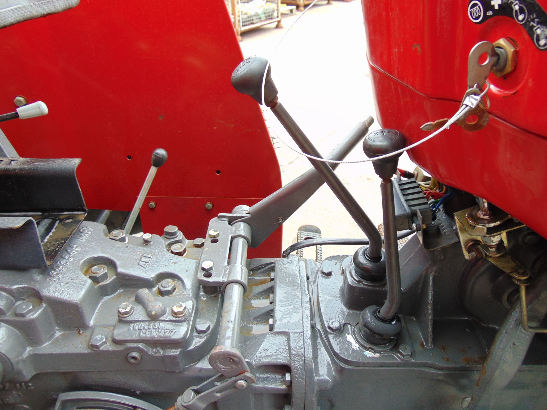 Unused Massey Ferguson MF240 Tractor ONLY 8 Hours! - Bild 17 aus 21