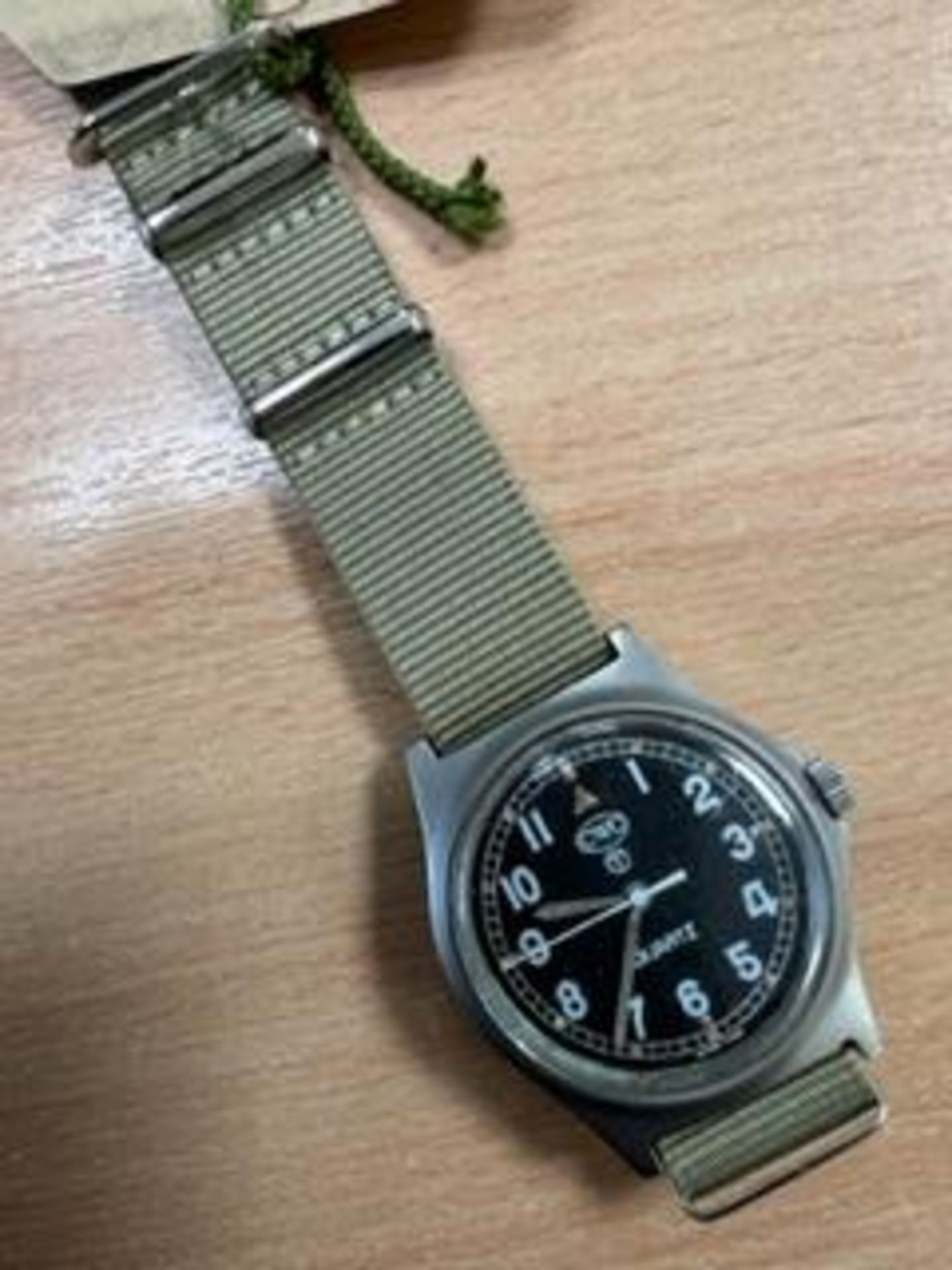 CWC 0552 ROYAL MARINES ISSUE SERVICE WATCH NATO MARKS DATE 1990 **GULF WAR**