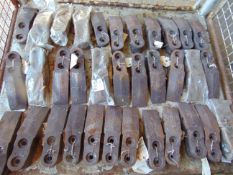 34x New Unused Bucket Digging Teeth