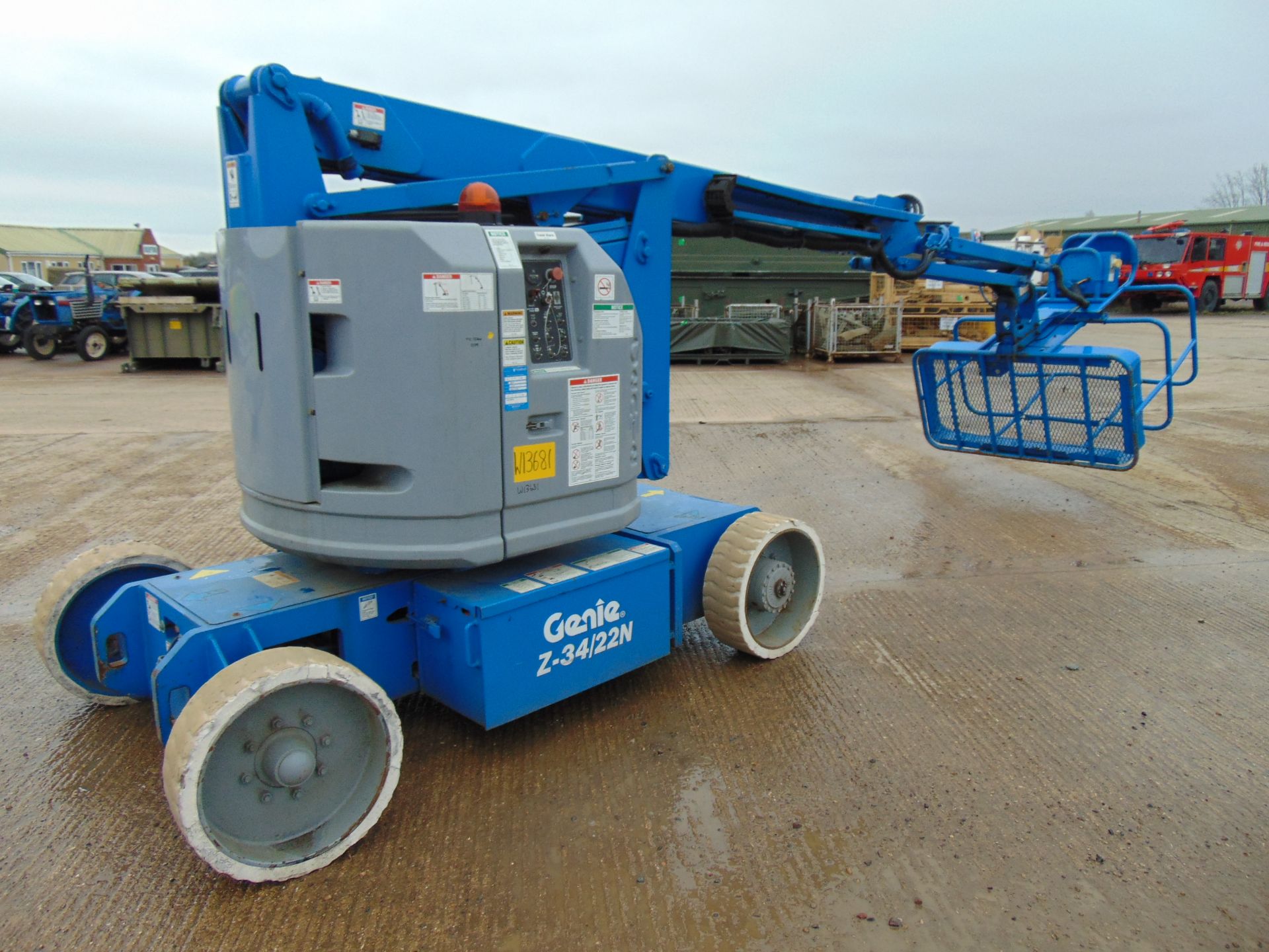 Genie Z-34/22N Articulated Electric Boom Lift ONLY 724 HOURS! - Image 11 of 18