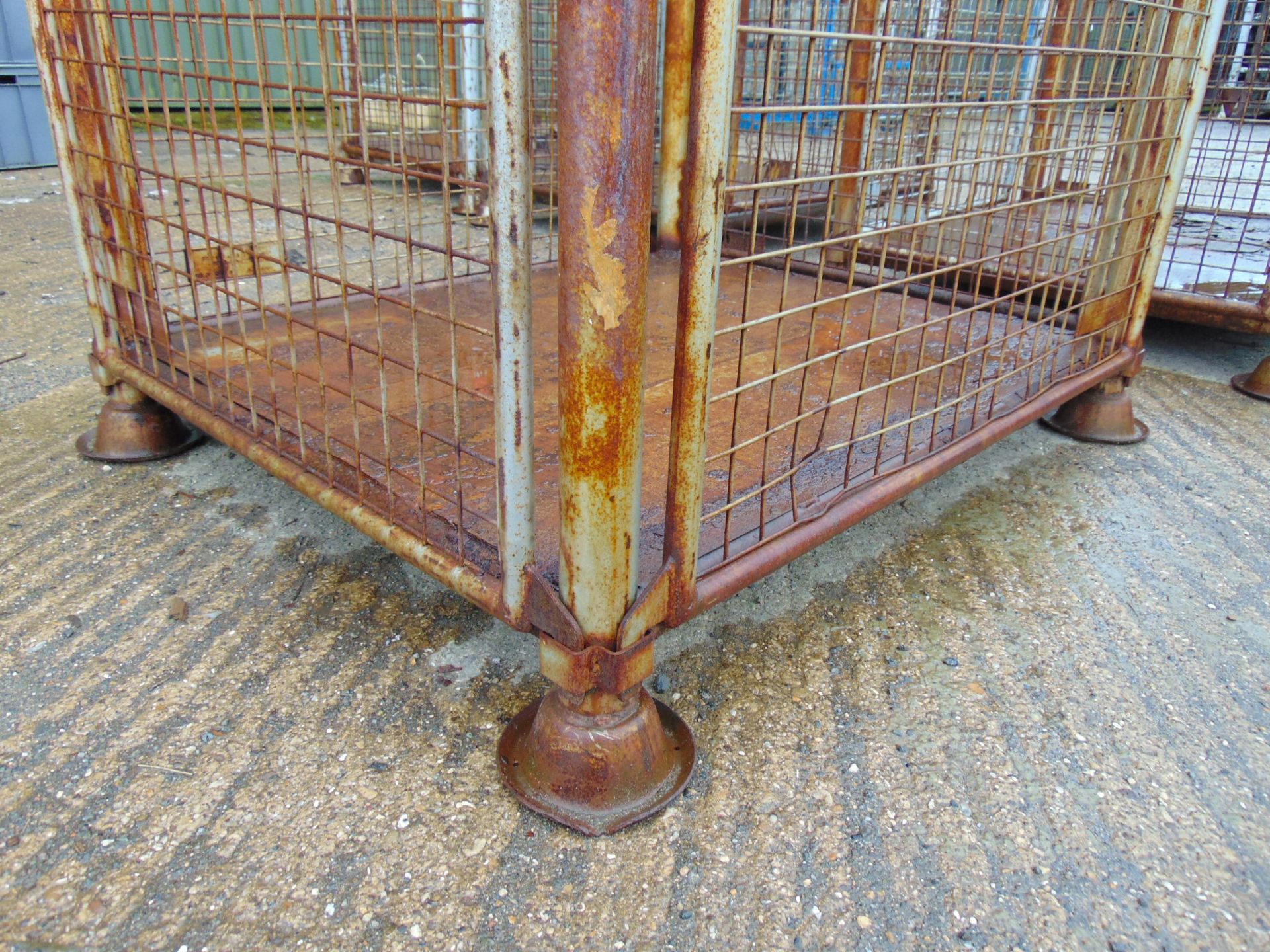 MOD Stillage Post Pallet L 1.22m W 1.02m H 1.02m - Image 3 of 3