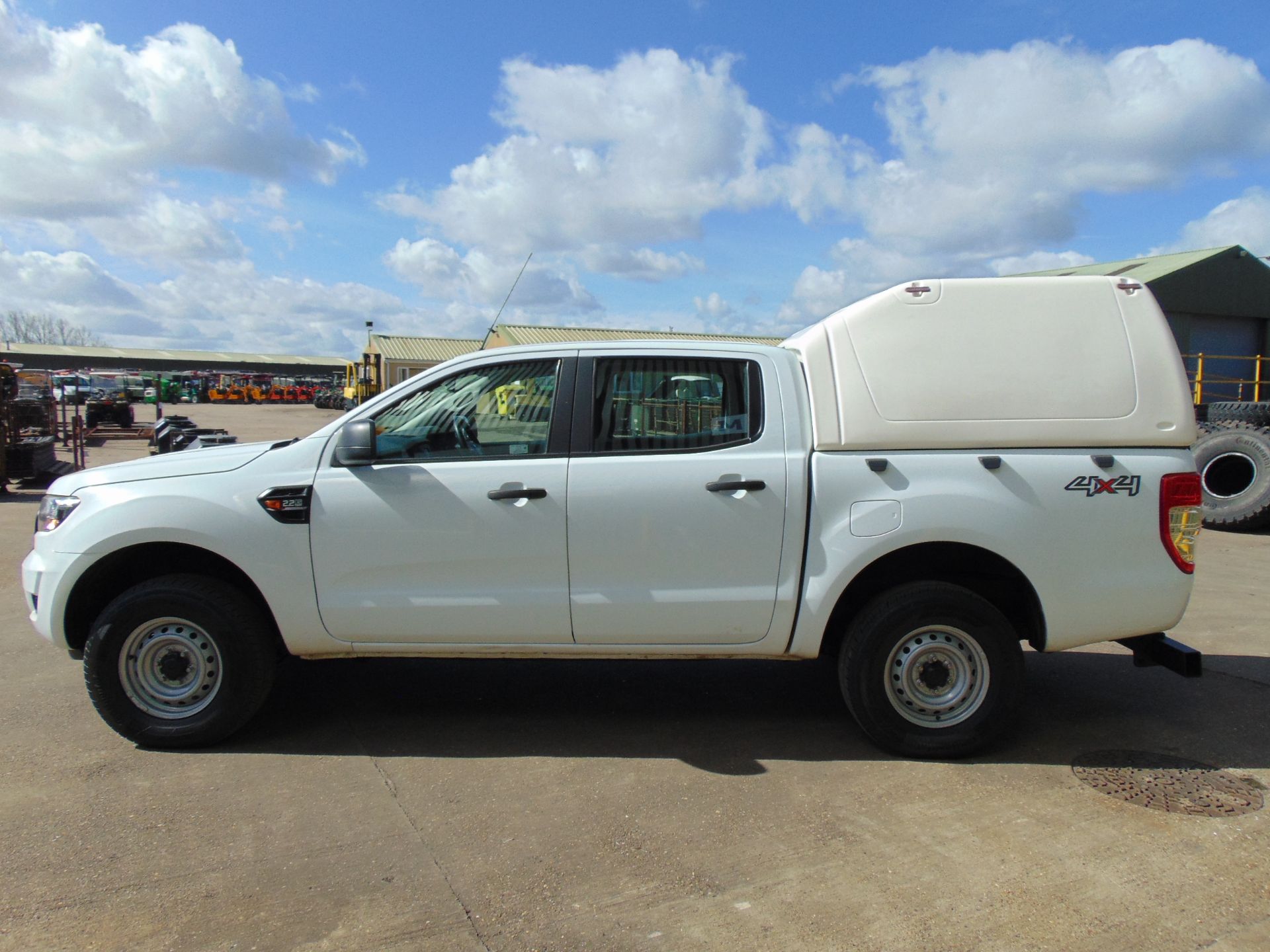 UK MoD 2017 Ford Ranger 2.2 6 Speed Double Cab ONLY 89,758 Miles! - Image 8 of 33