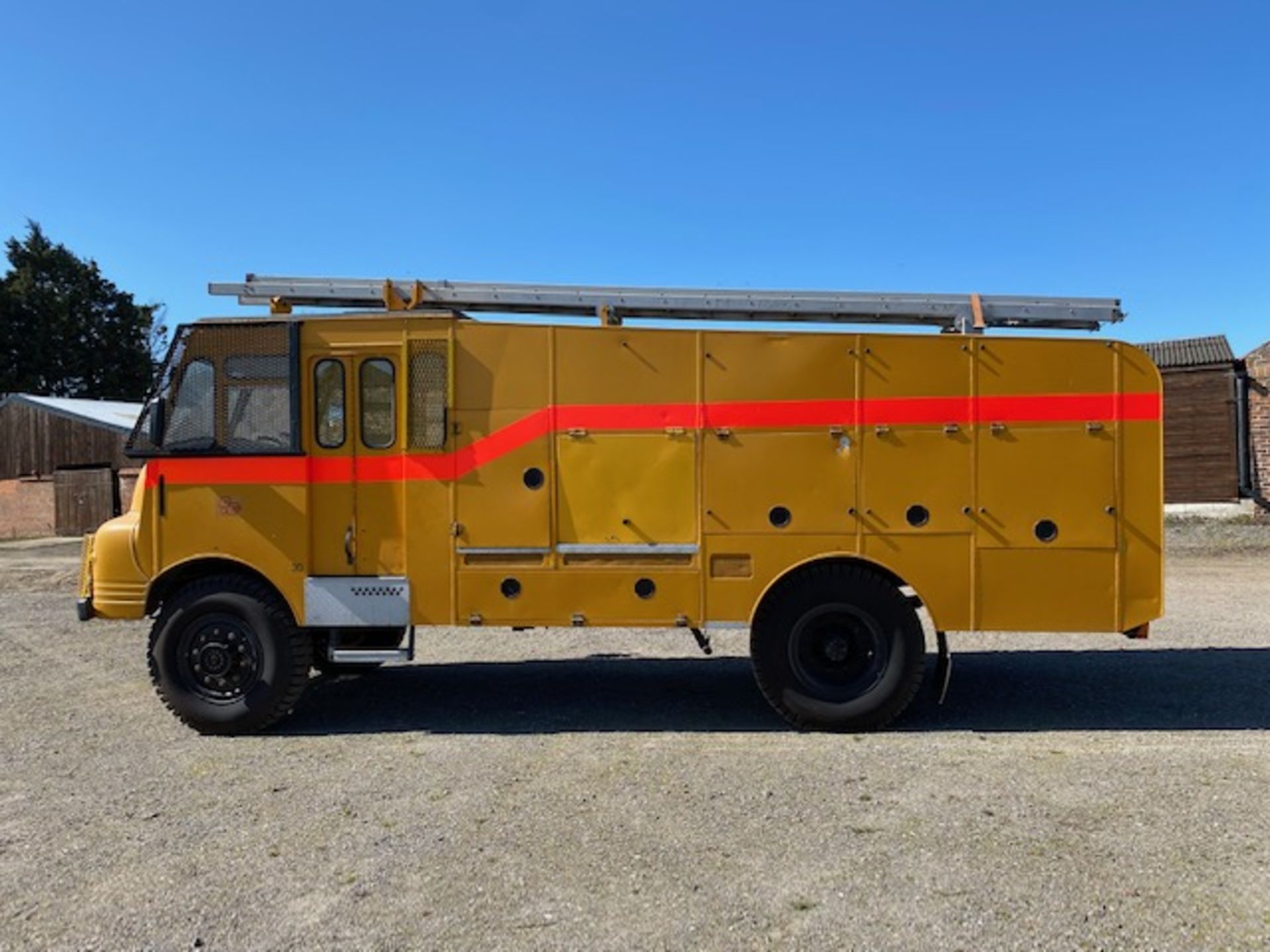 Bedford Green Goddess Fire Engine with Kit including auxiliary pump, hoses ladders etc. From Storage - Image 6 of 58